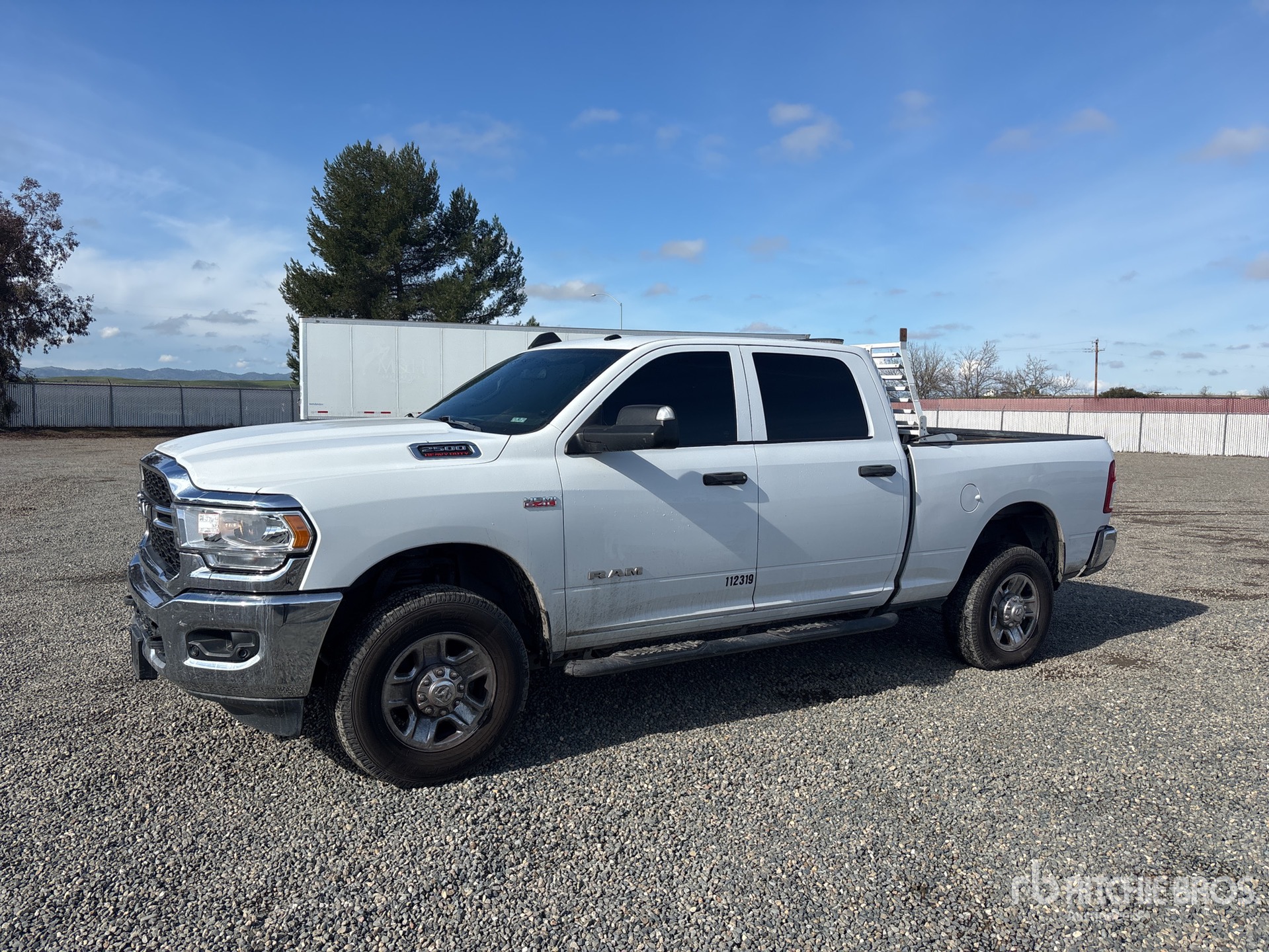 General Appearance with Featured Photo