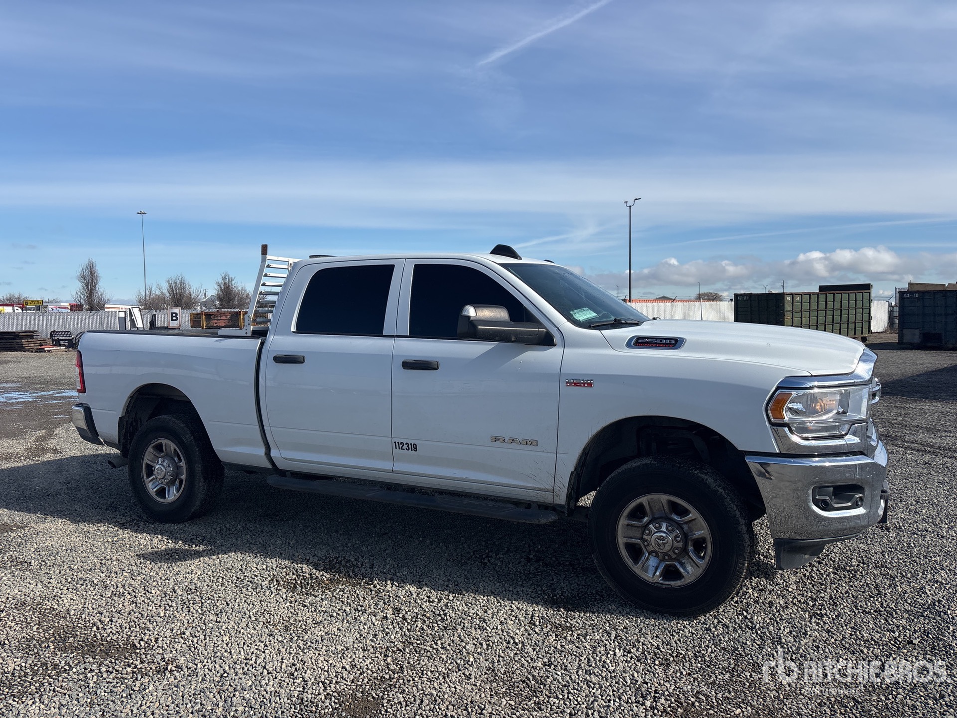 General Appearance with Image, coin avant droit