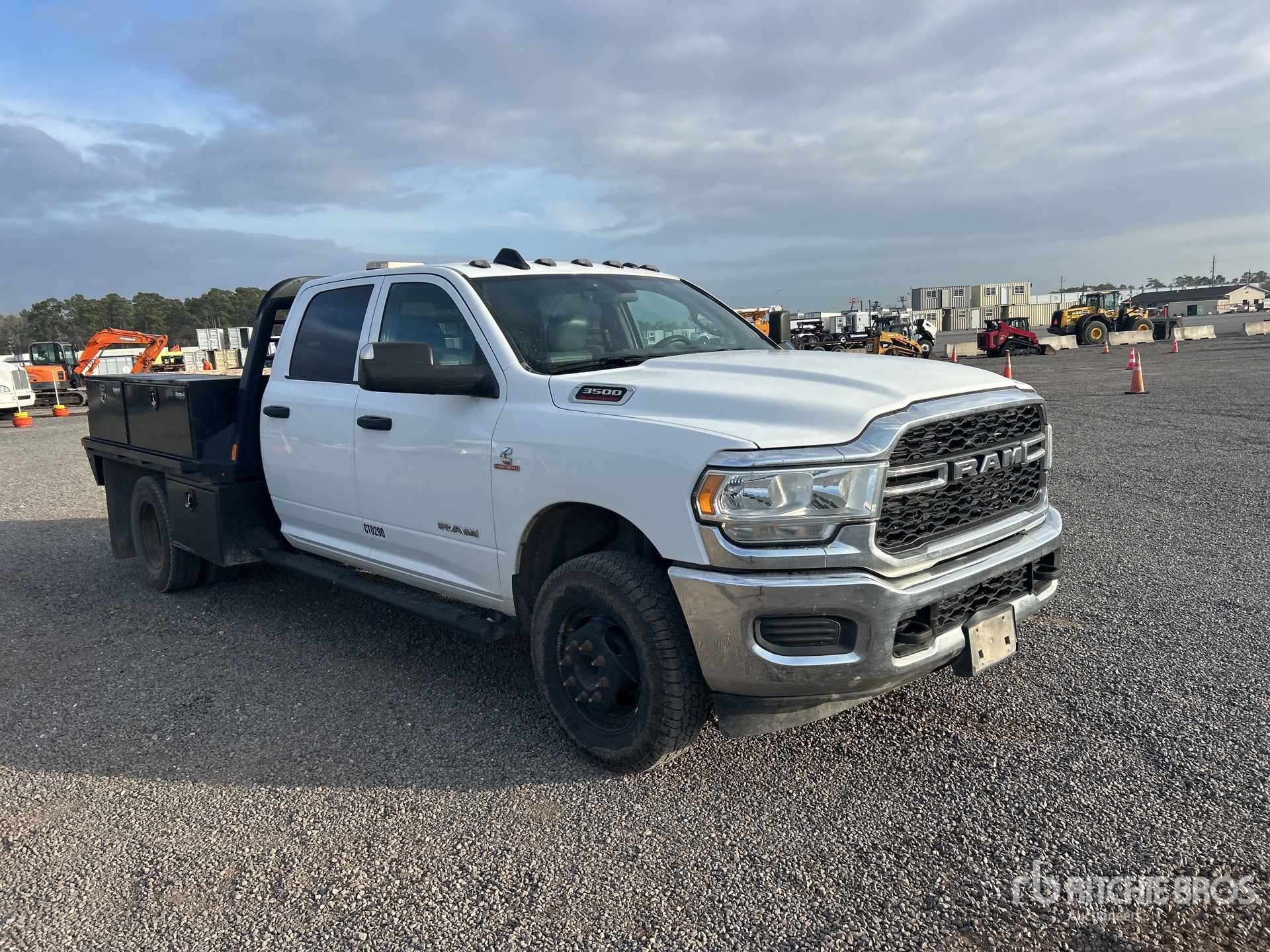 General Appearance with Picture, Right Front Corner