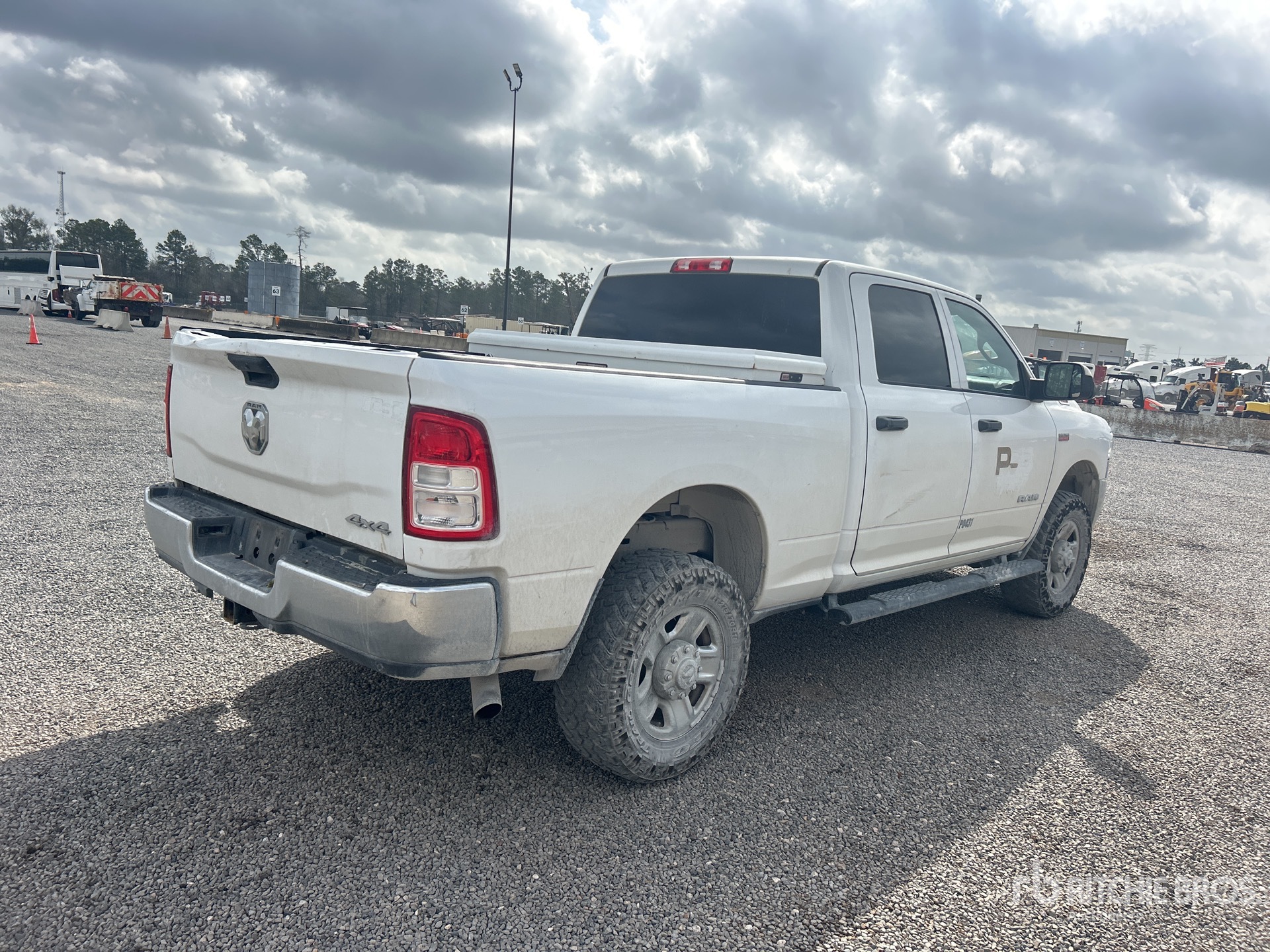 General Appearance with Picture, Right Rear Corner