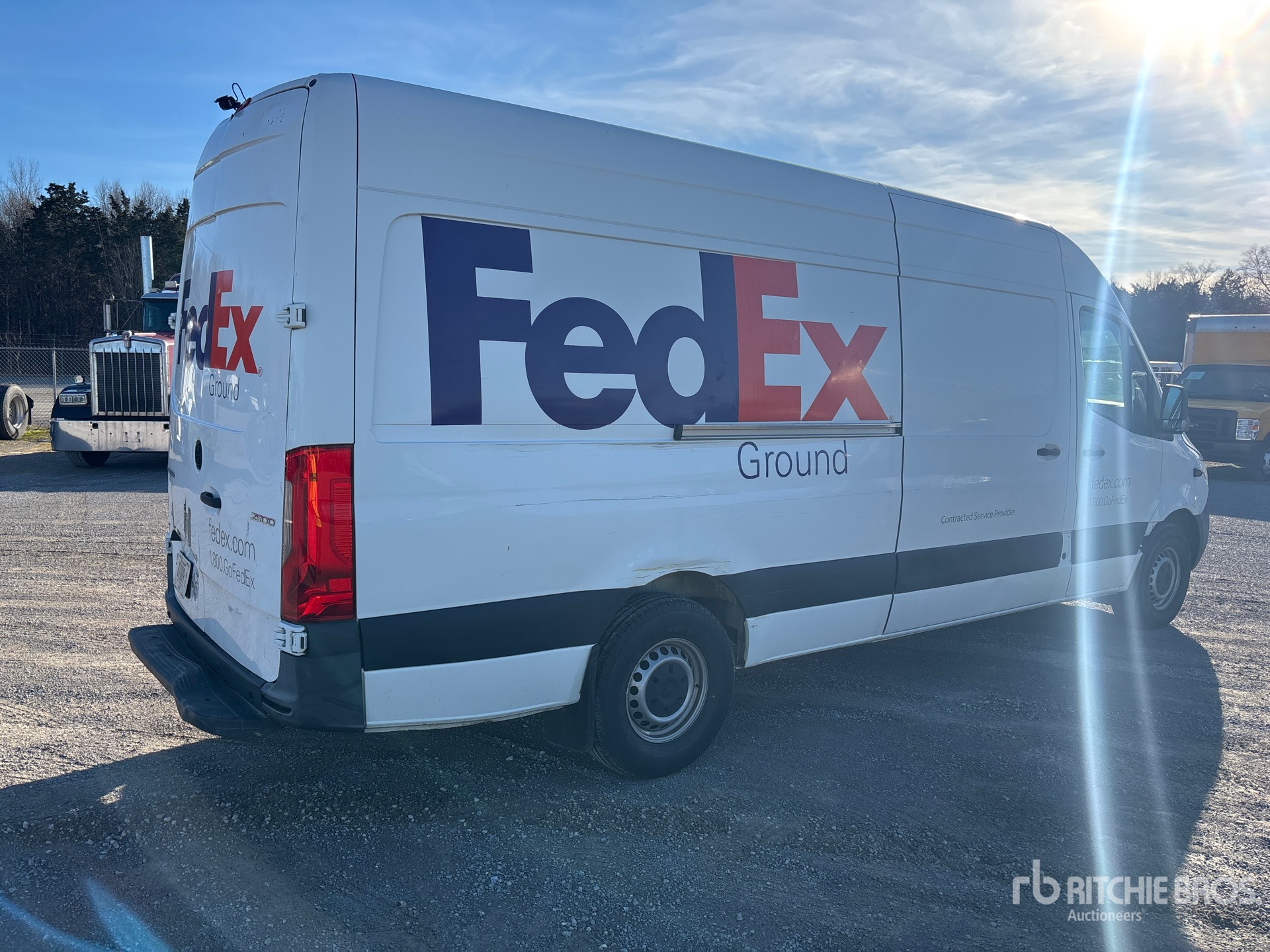 General Appearance with Picture, Right Rear Corner