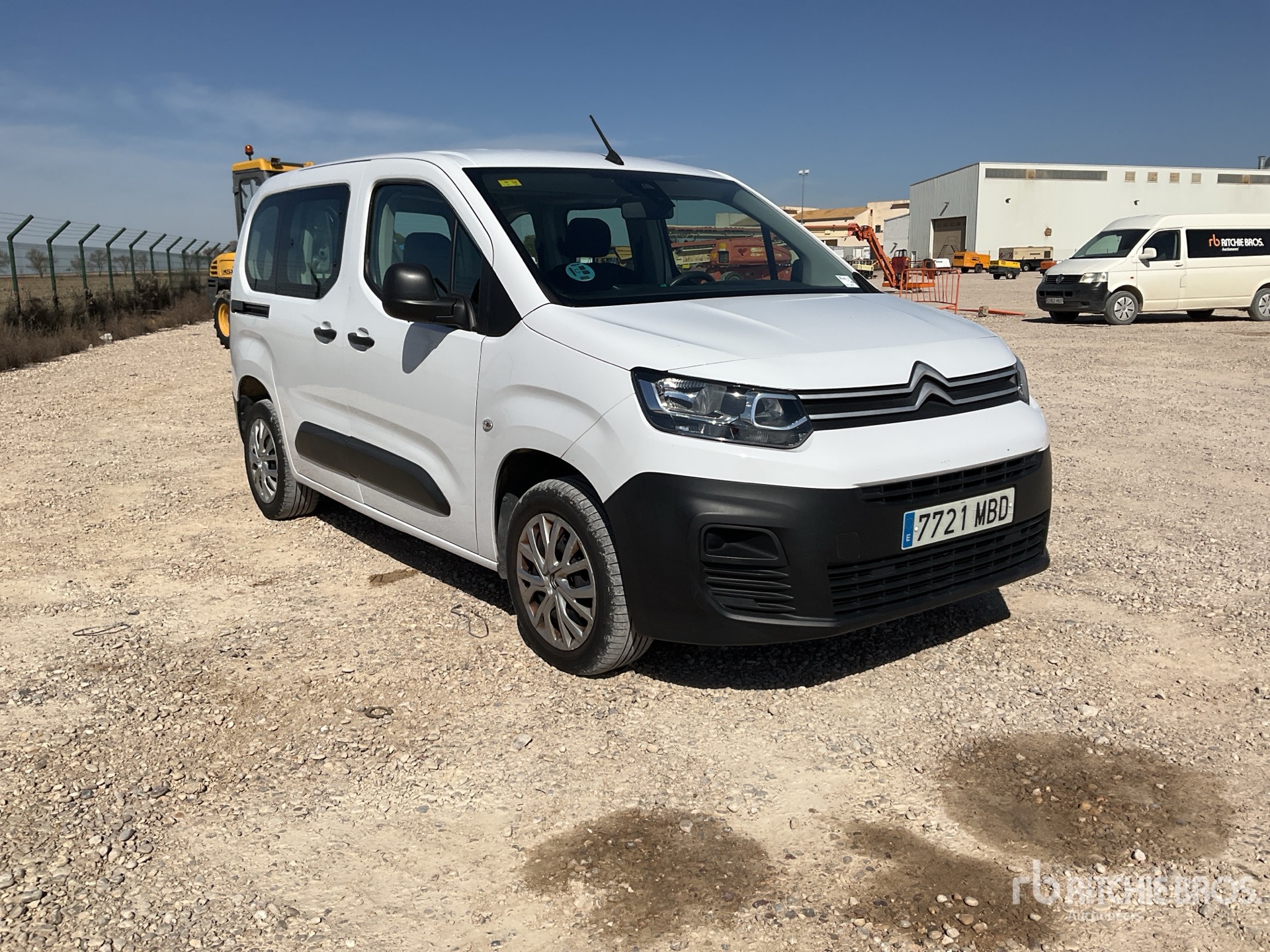 General Appearance with Foto, angolo anteriore destro