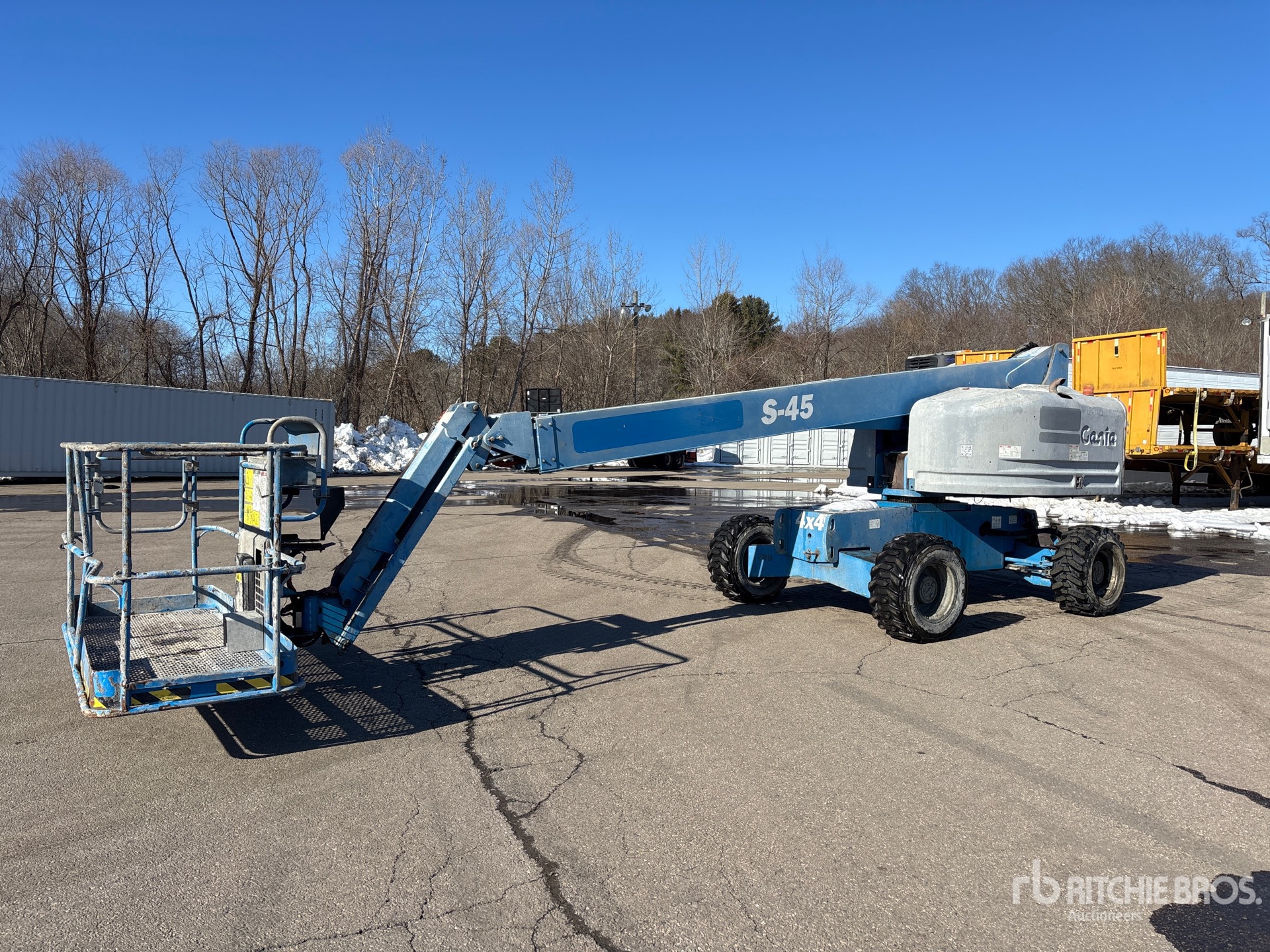 General Appearance with Picture, Left Front Corner