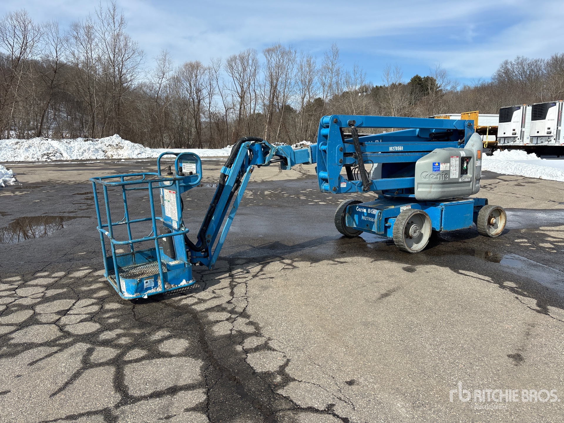 General Appearance with Picture, Left Front Corner