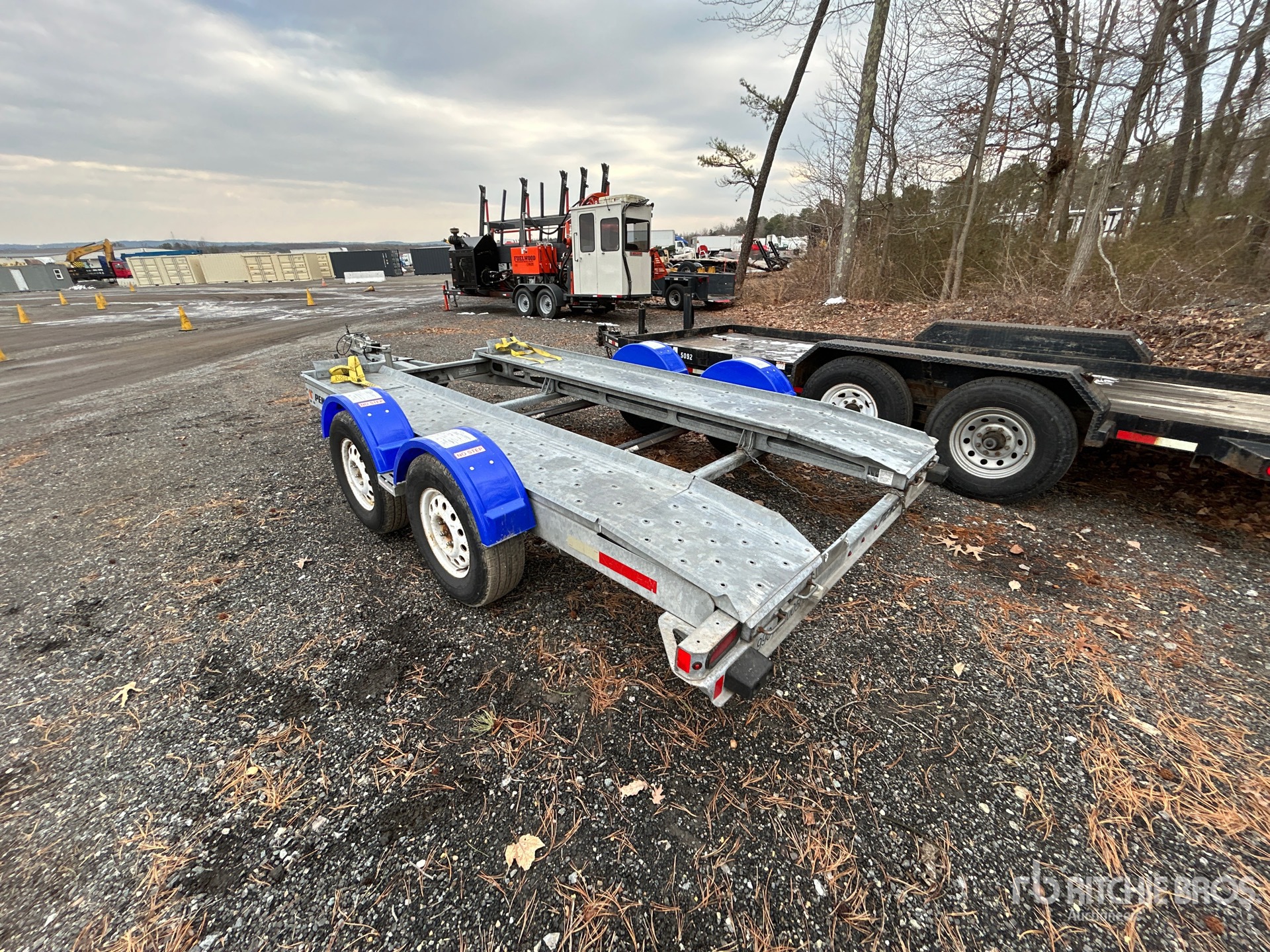 General Appearance with Bild, Ecke hinten links