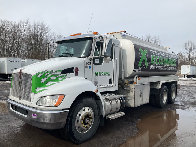2018 Kenworth T300 4000 gal 6x4 Tanker Truck