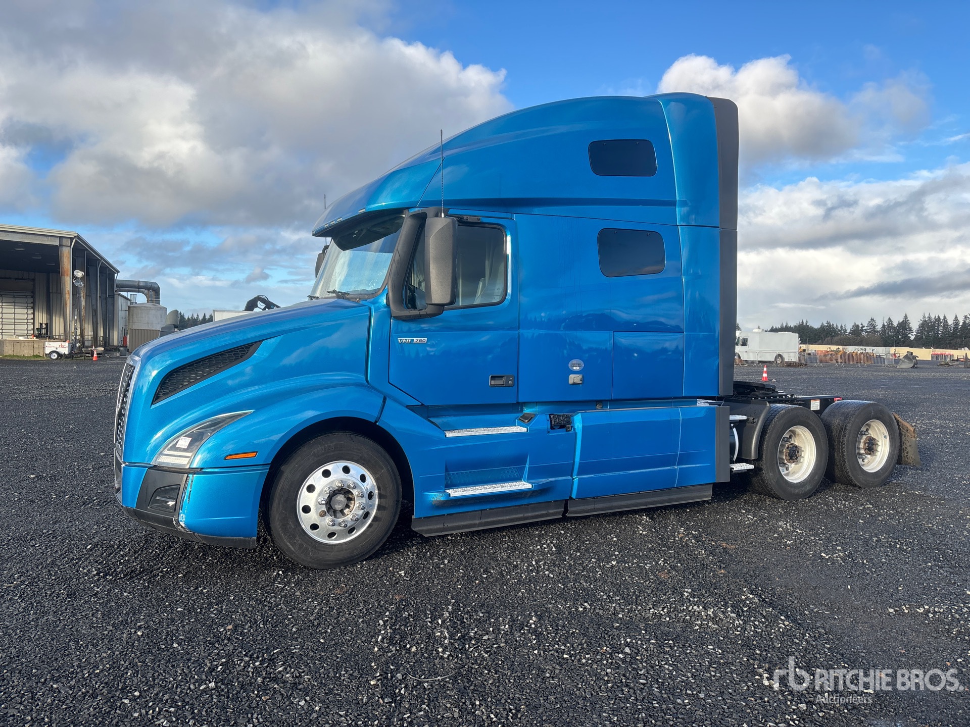 General Appearance with Image, coin avant gauche