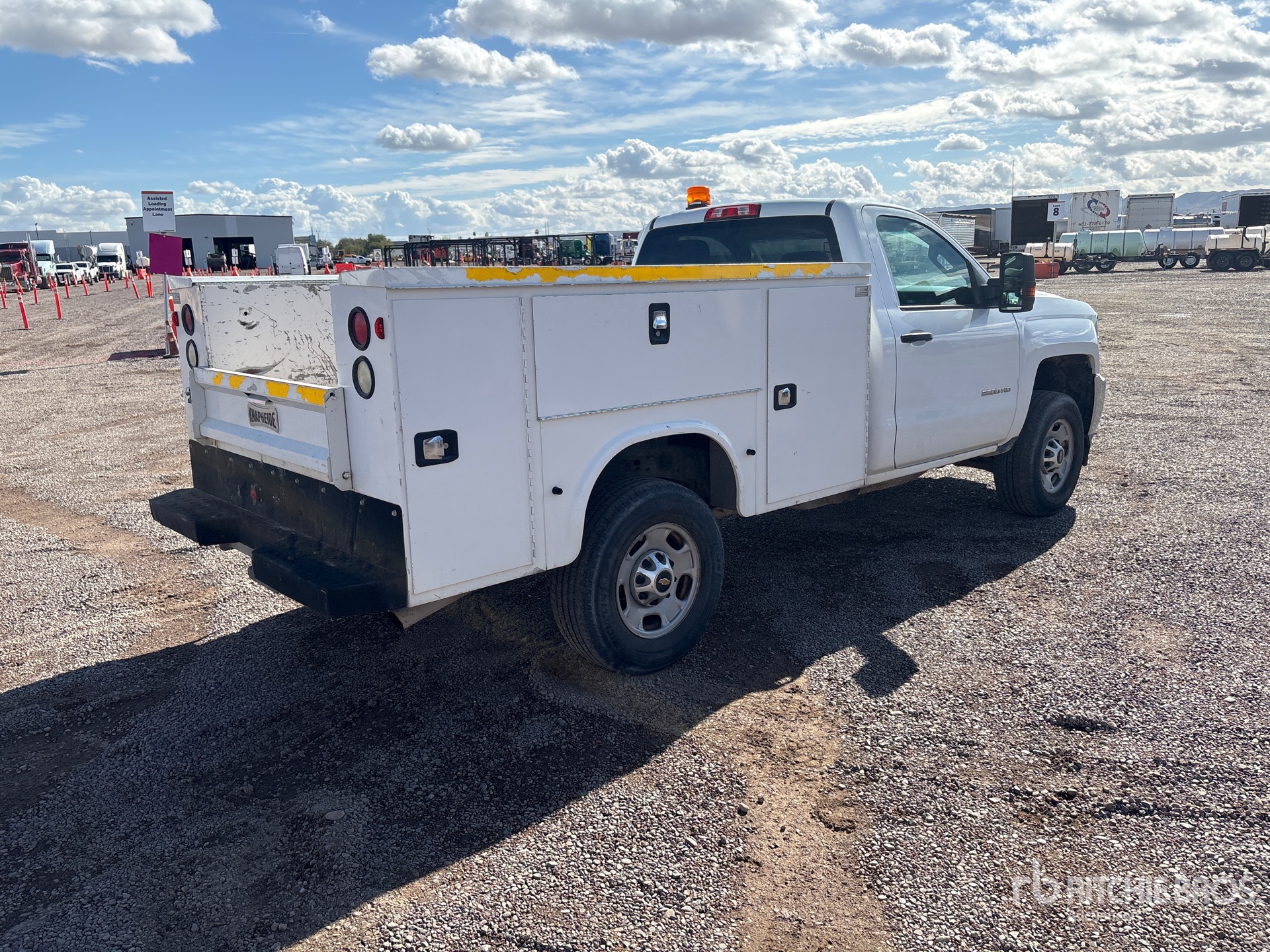 General Appearance with Picture, Right Rear Corner