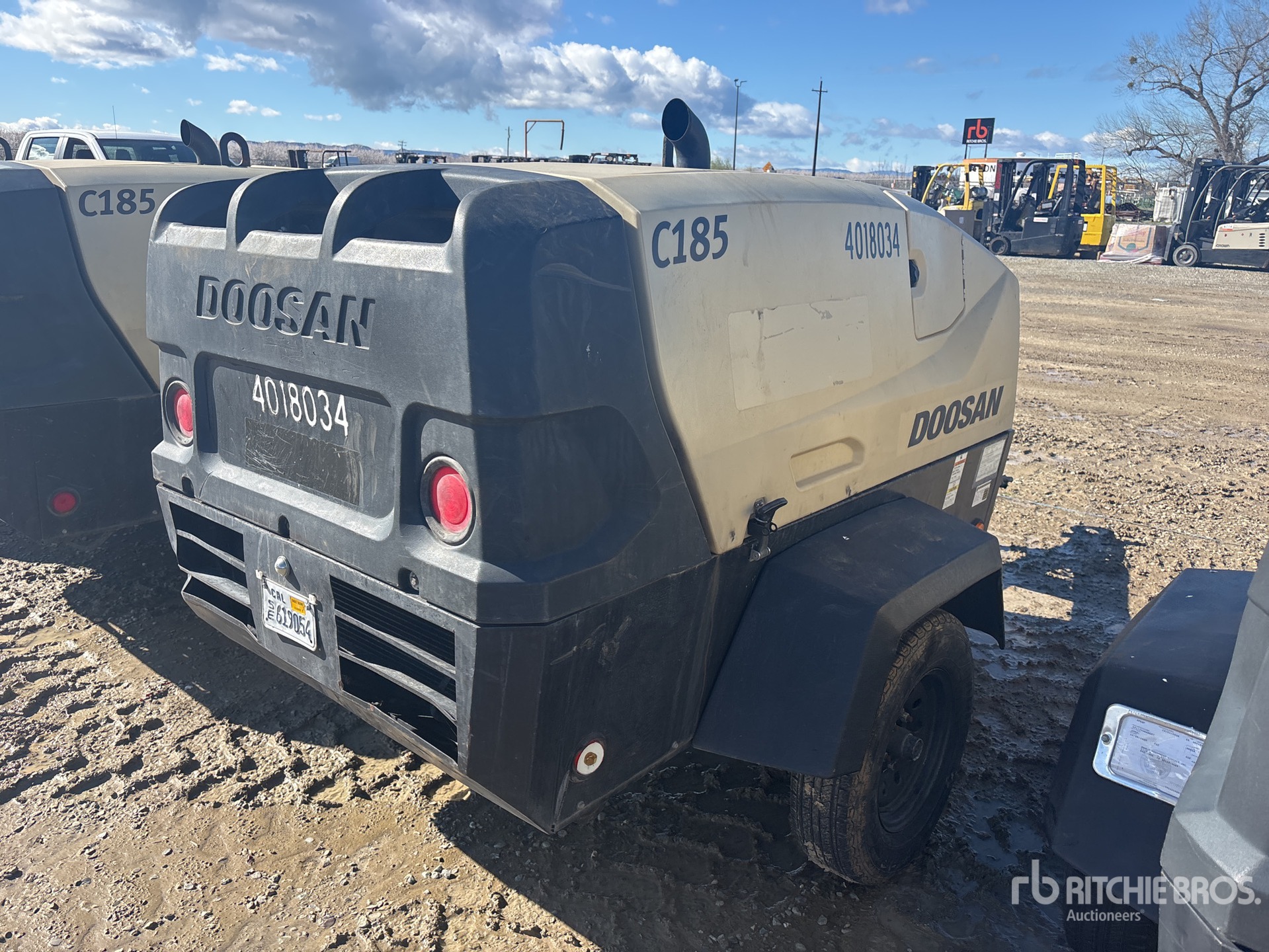 General Appearance with Image, coin arrière droit