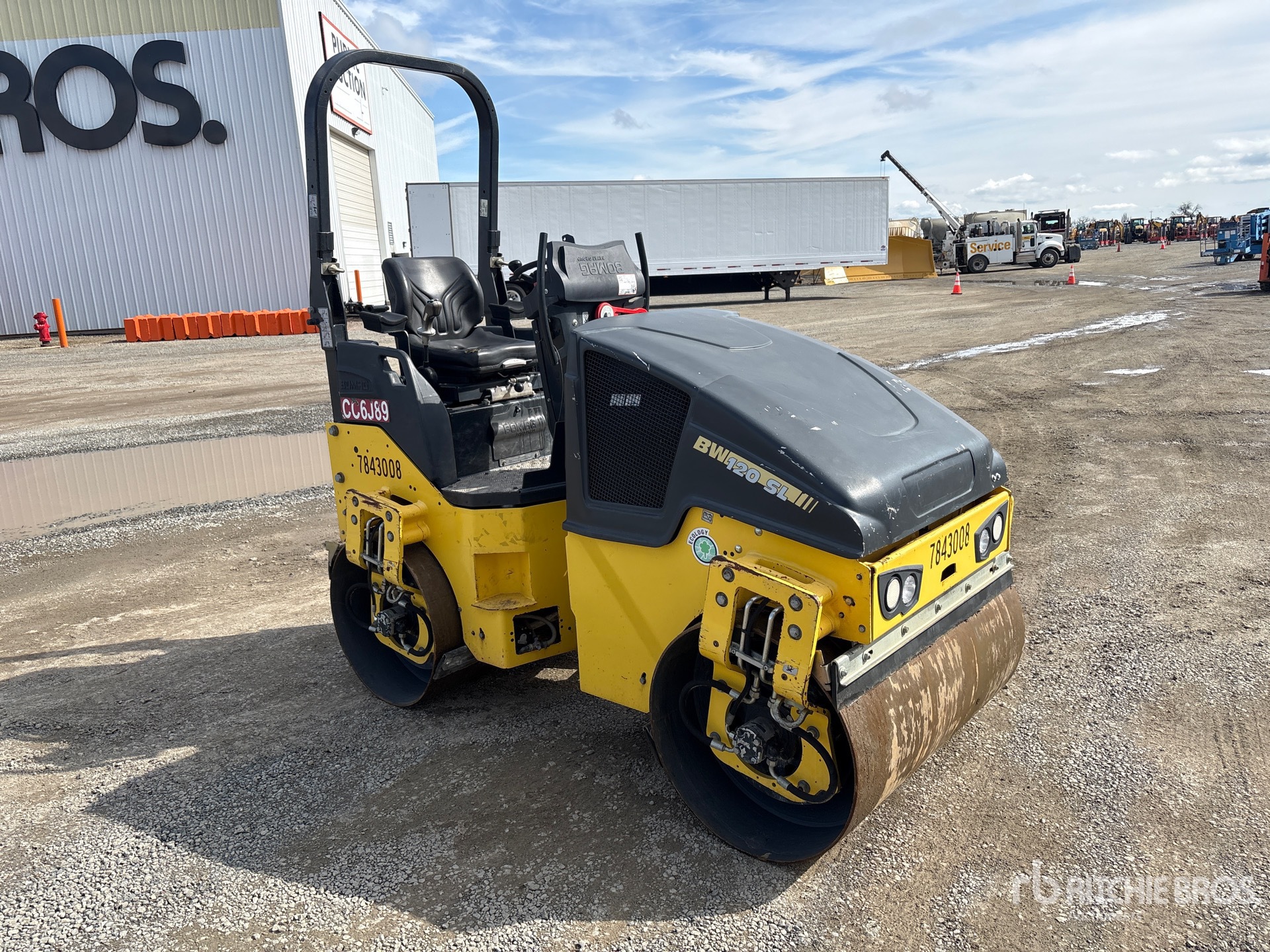 General Appearance with Imagen: esquina delantera derecha