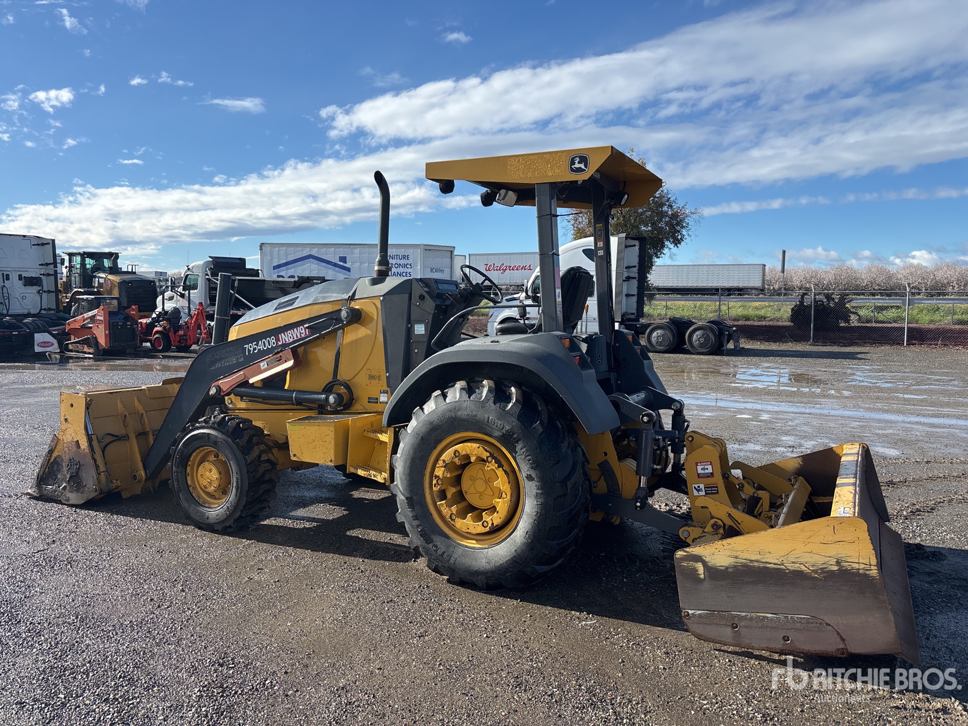 General Appearance with Zdjęcie, lewy dolny róg