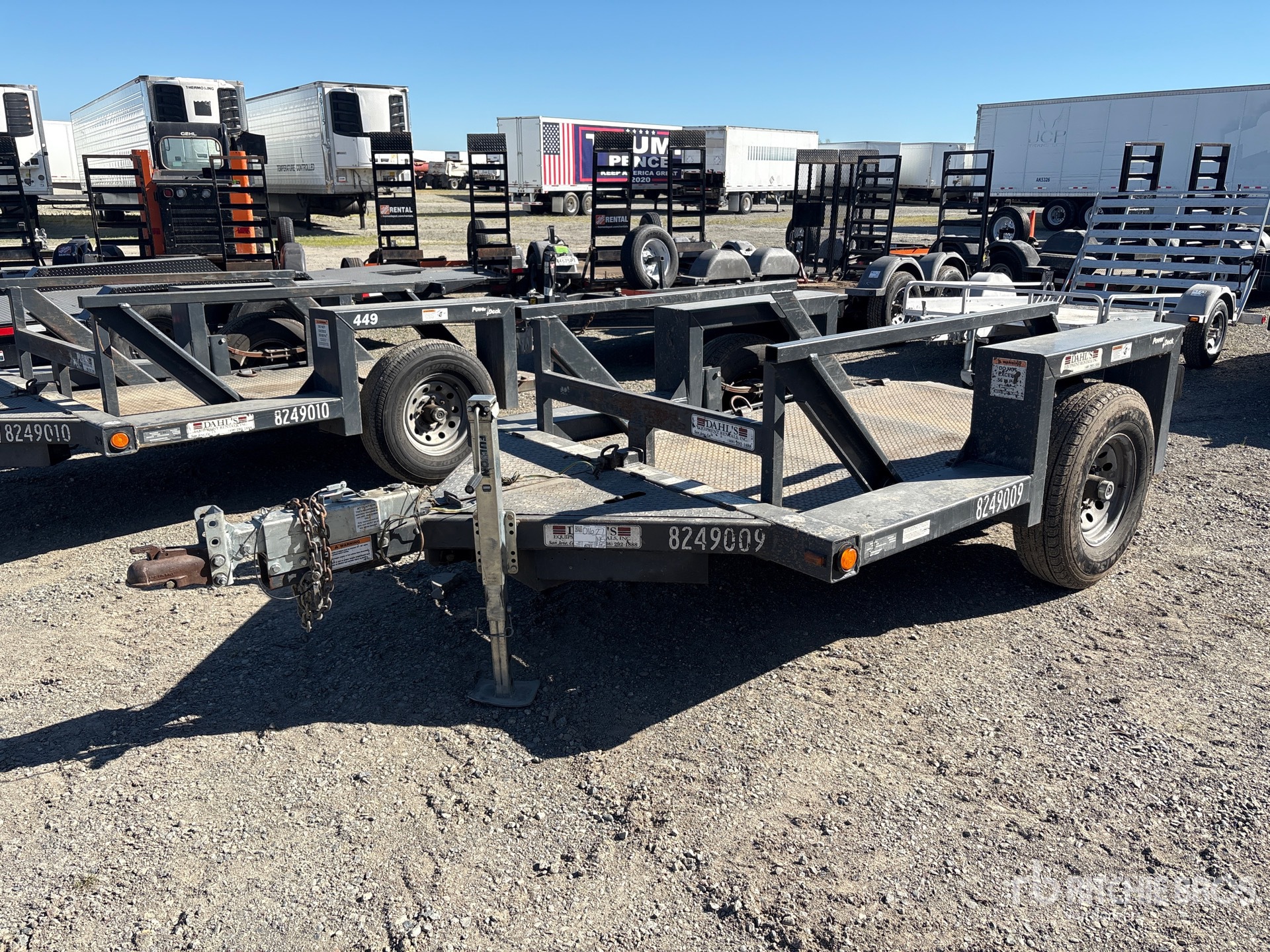 General Appearance with Foto, angolo anteriore sinistro