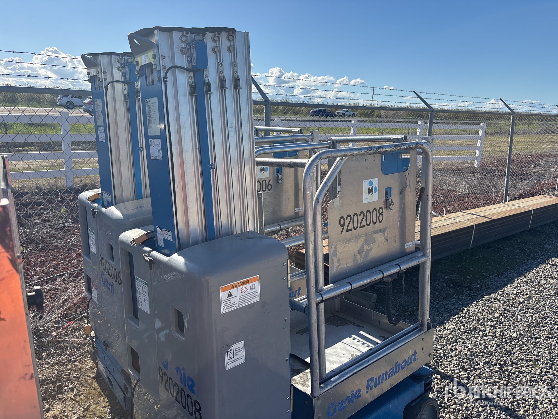 General Appearance with Featured Photo