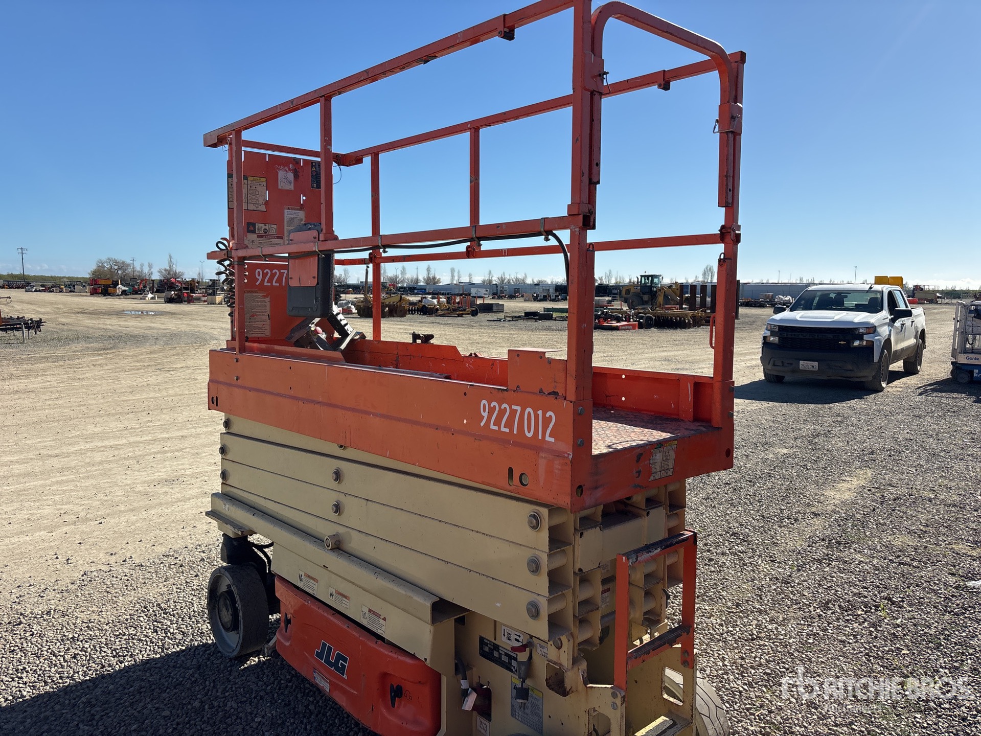 General Appearance with Picture, Left Rear Corner