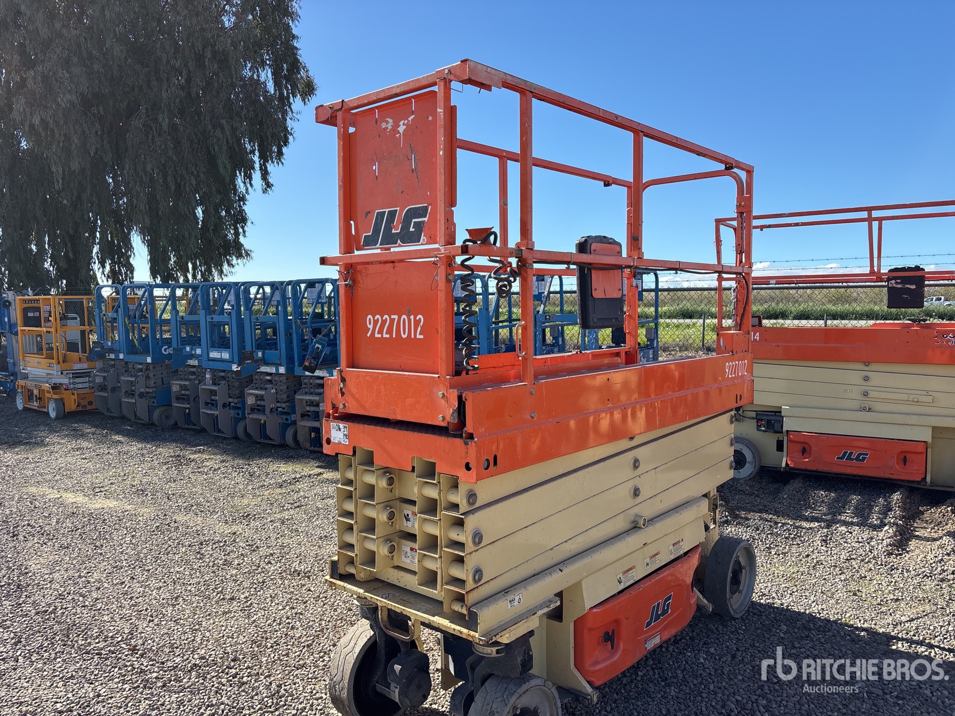 General Appearance with Featured Photo