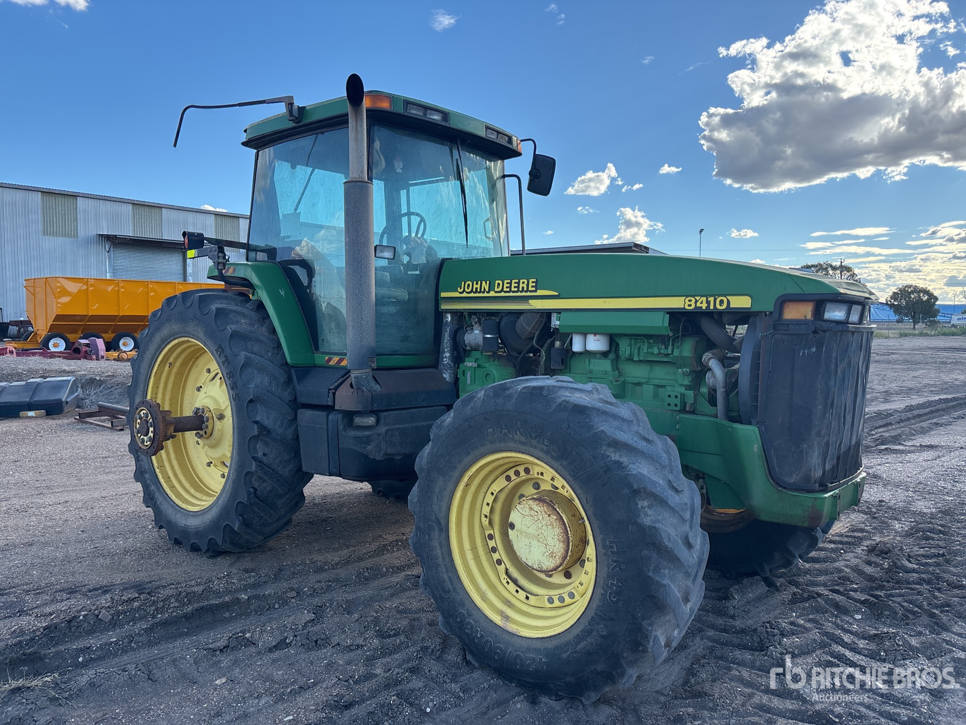 General Appearance with Picture, Right Front Corner