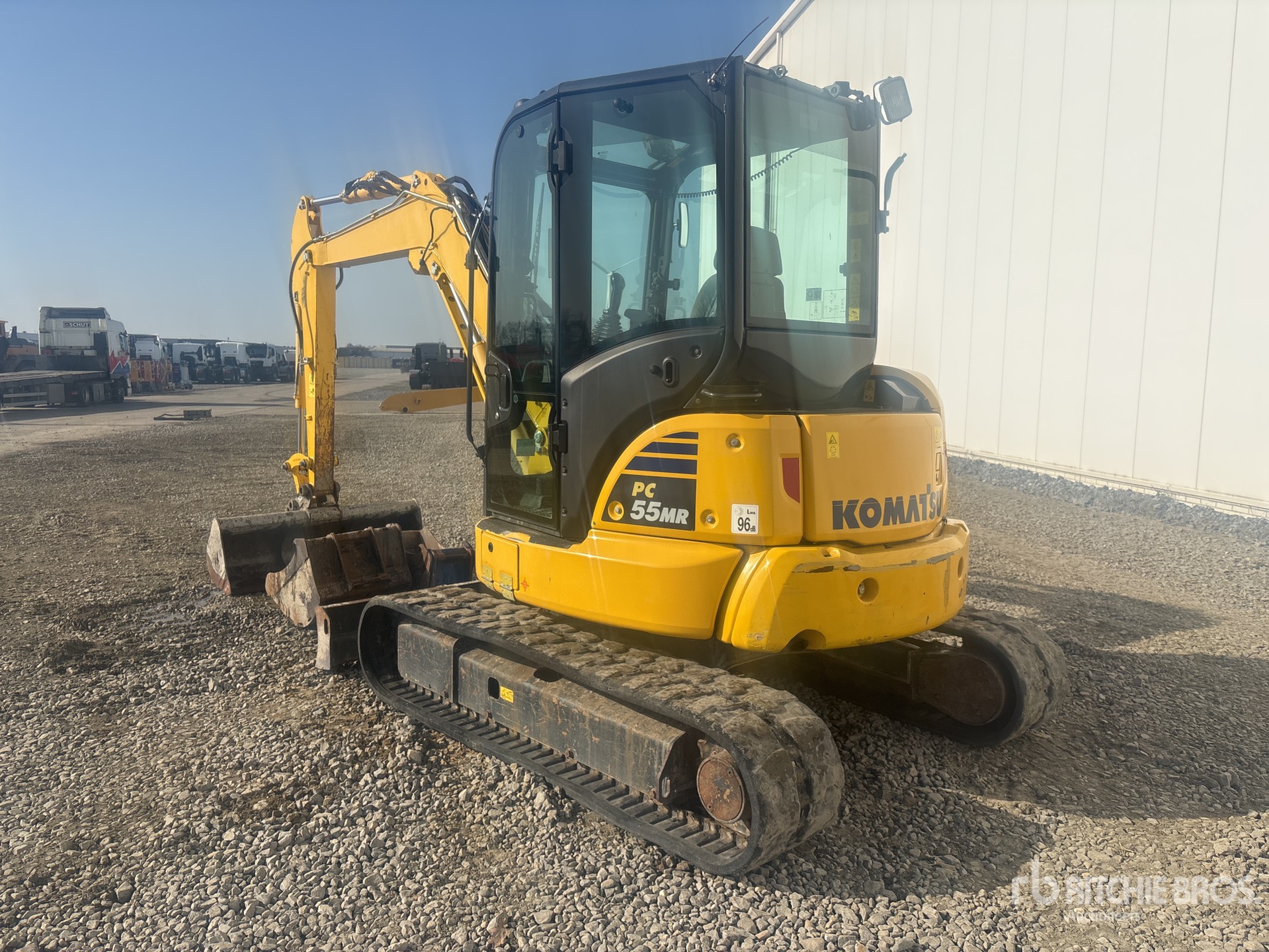 General Appearance with Picture, Left Rear Corner