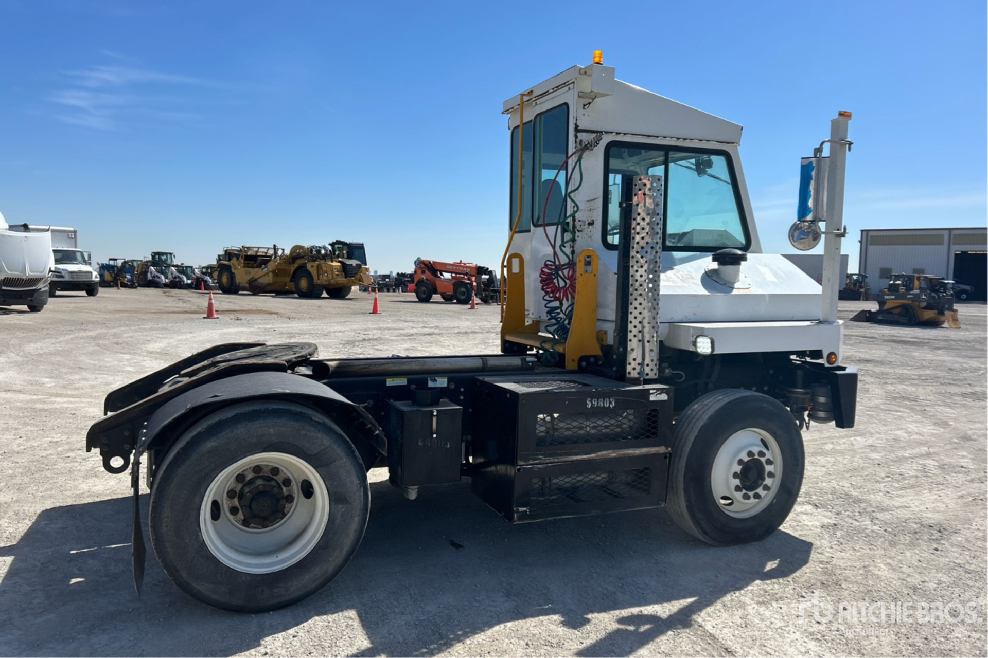 General Appearance with Foto, angolo anteriore sinistro