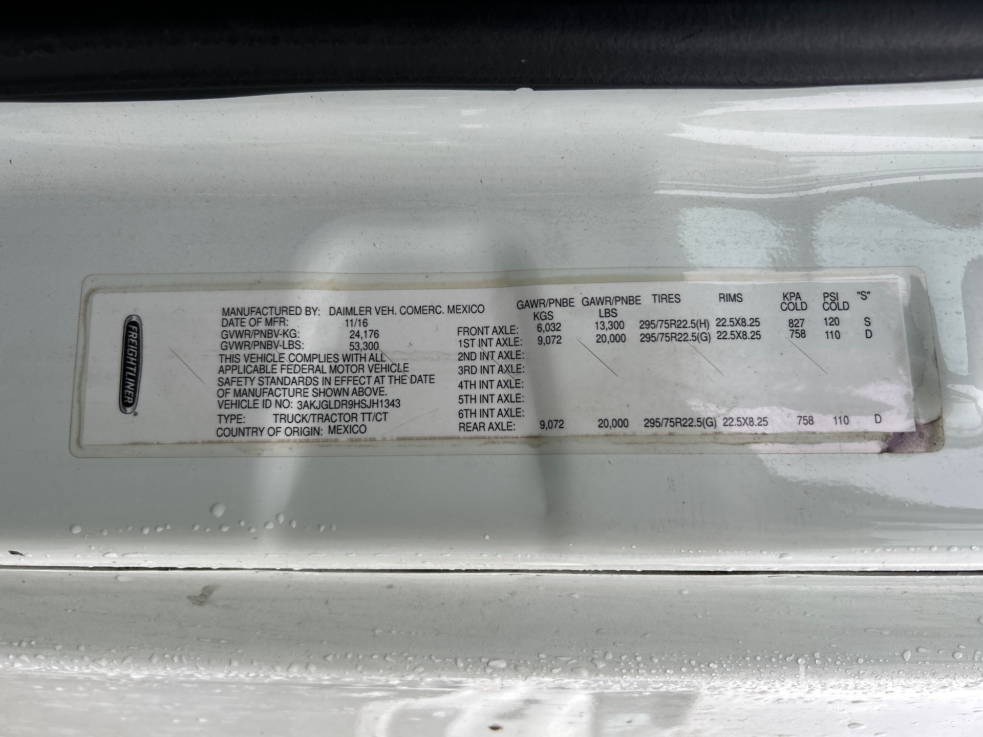 General Appearance with Serial Number / VIN