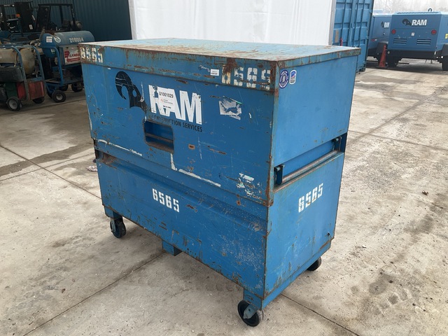 Knaack 89 Job Site Box