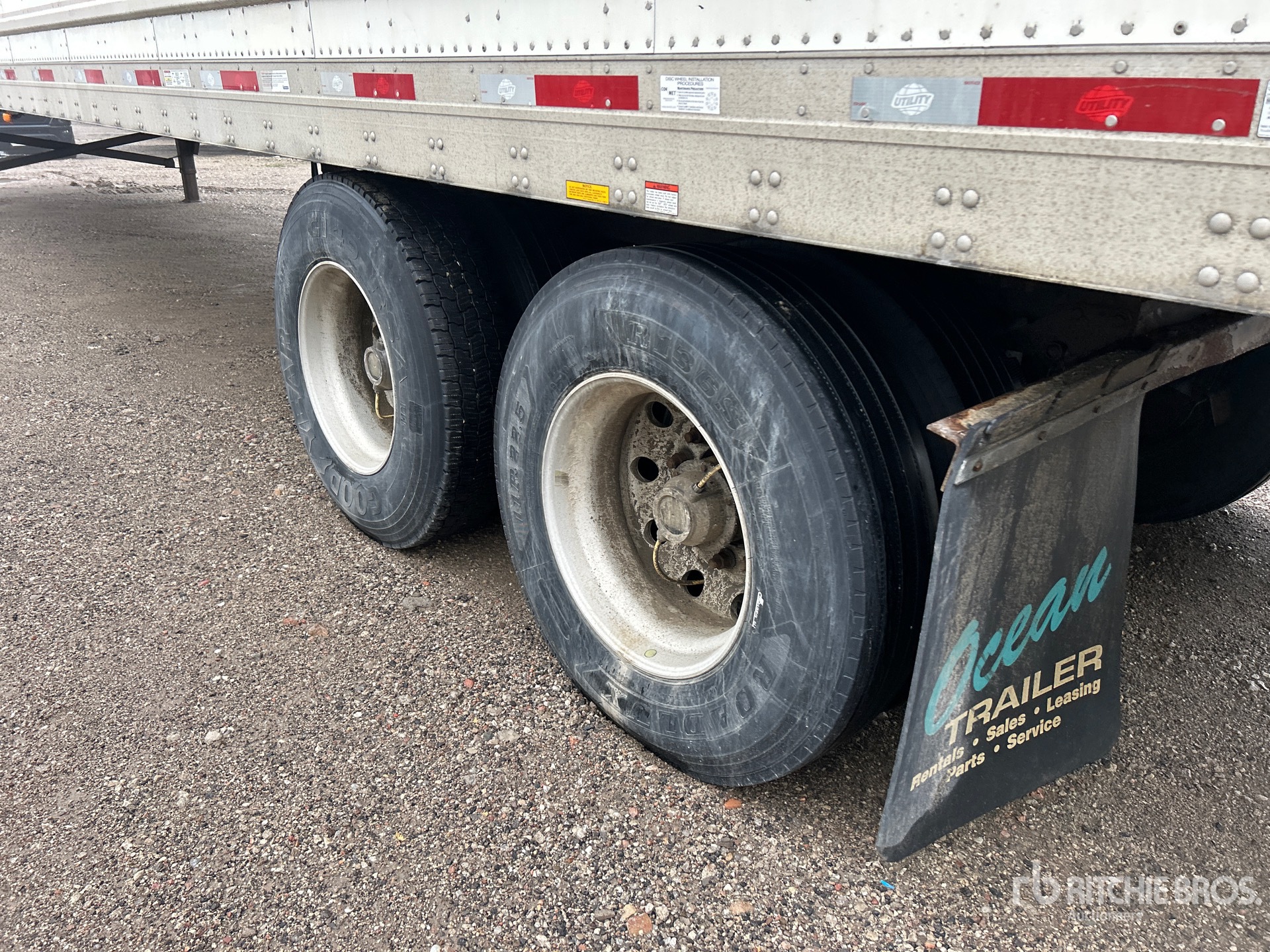 2019 Utility 53 ft x 102 in T/A