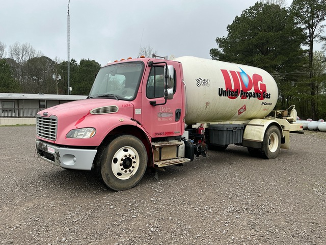 2012 Freightliner M2 106 3000 gal 4x2 Tanker Truck