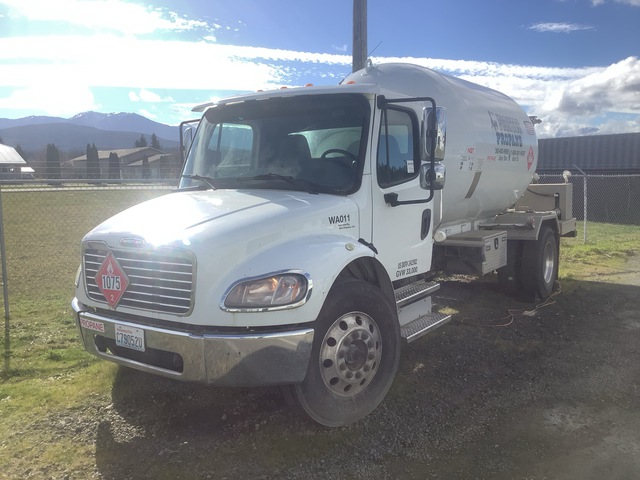 2018 Freightliner S2G 3200 gal 4x2 Tanker Truck