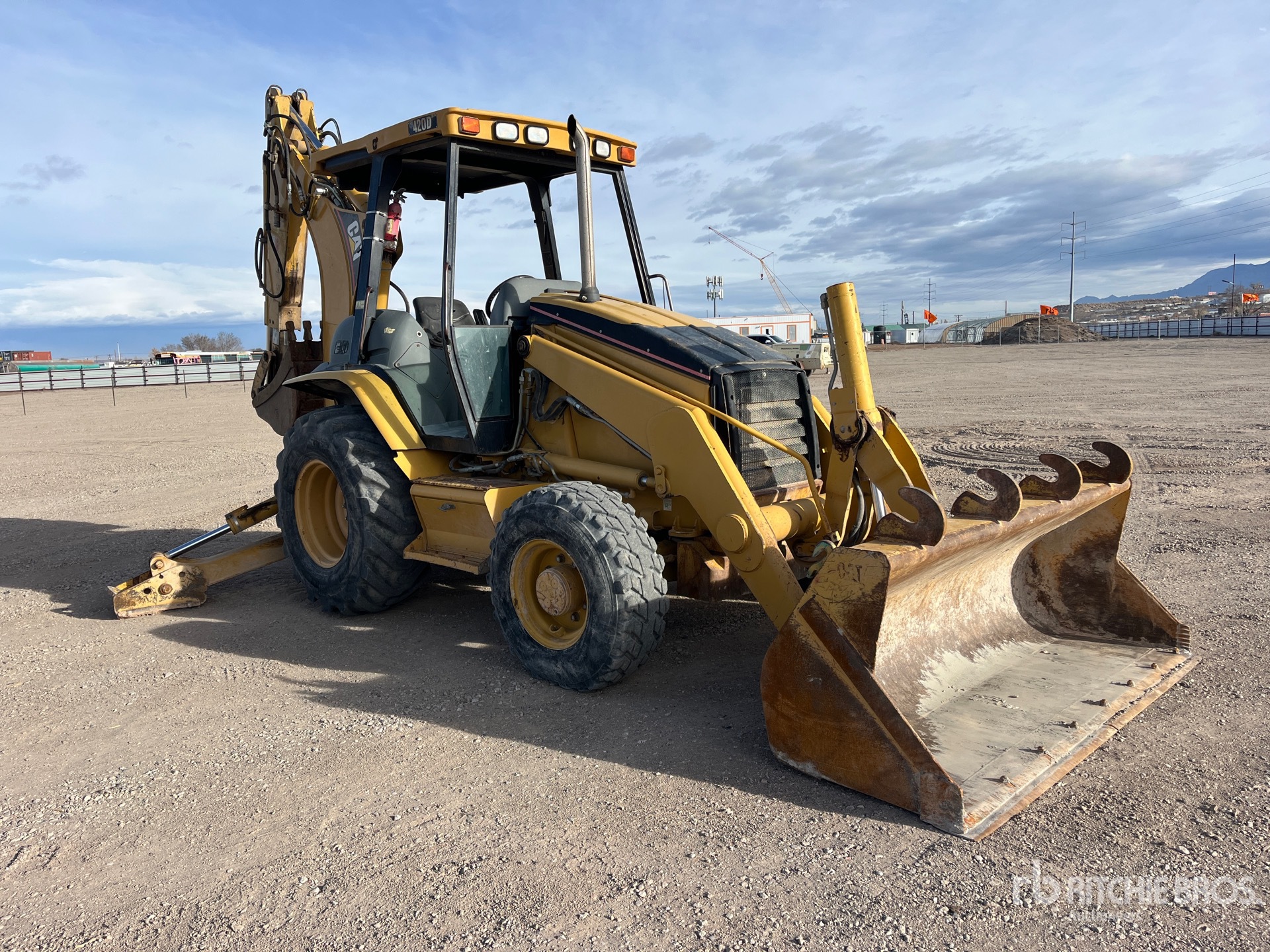 General Appearance with Foto, angolo anteriore destro