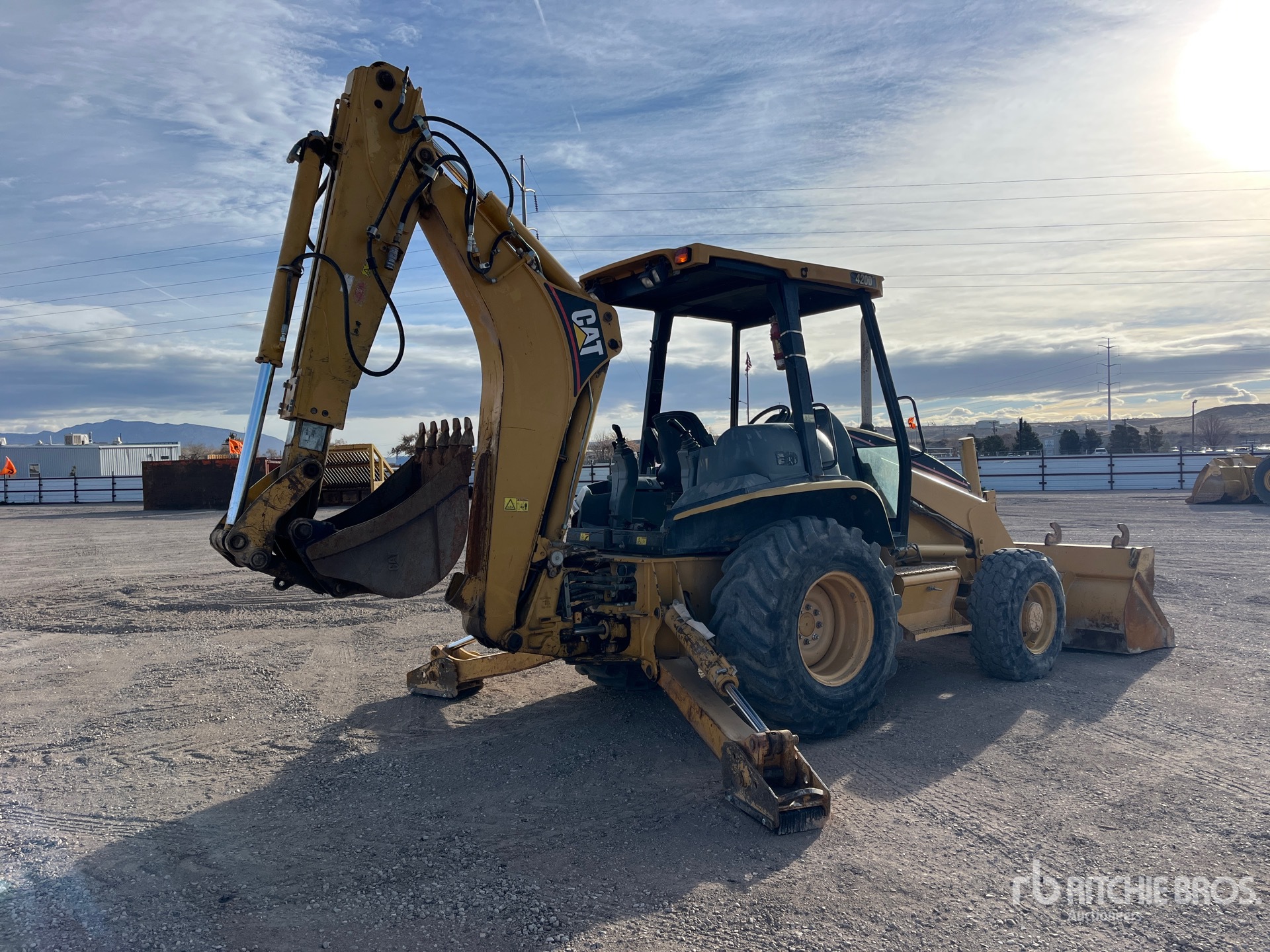 General Appearance with Foto, angolo anteriore sinistro