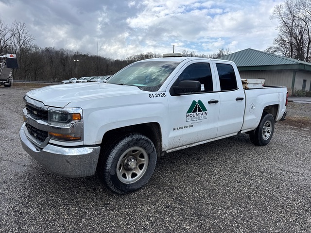 2018 Chevrolet 1500 Silverado 4x2 Extended Cab Pickup 2018 Chevrolet 1500 Silverado 4x2 Extended Cab Pickup