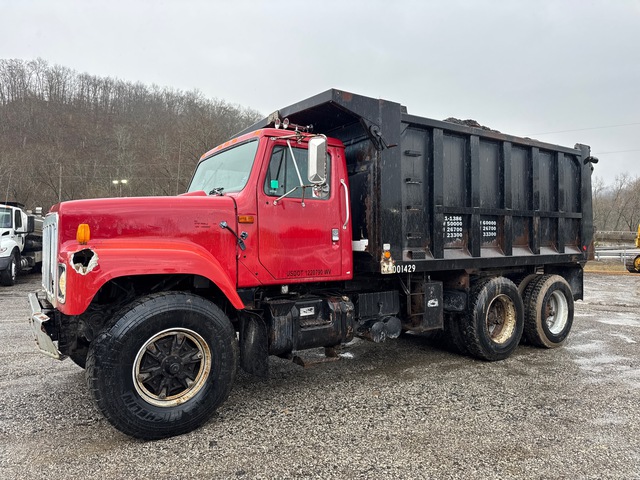 1999 International 2574 6x4 T/A Dump Truck