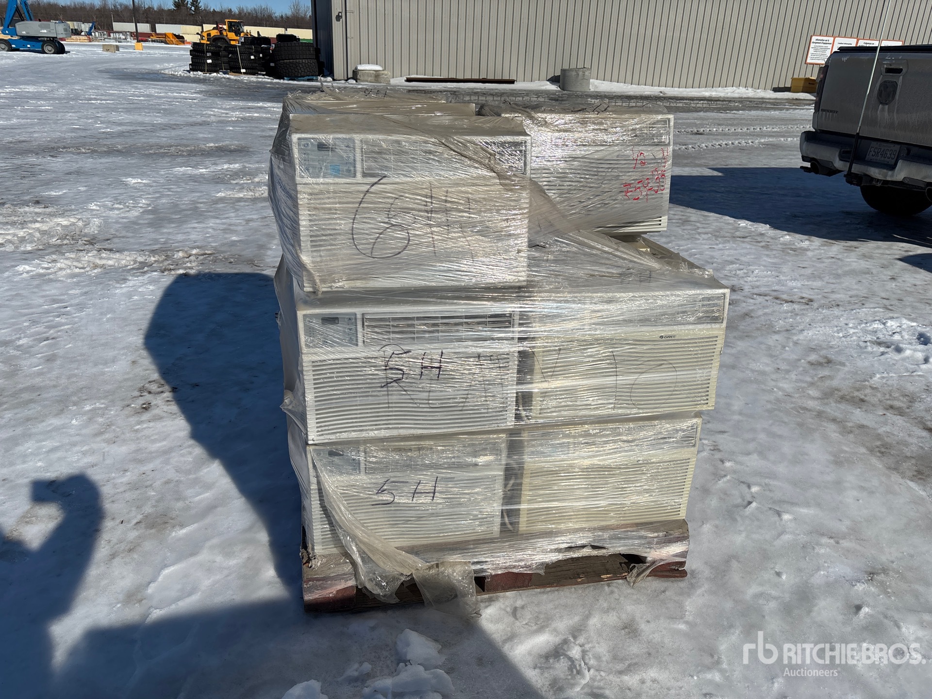 General Appearance with Picture, Left Front Corner