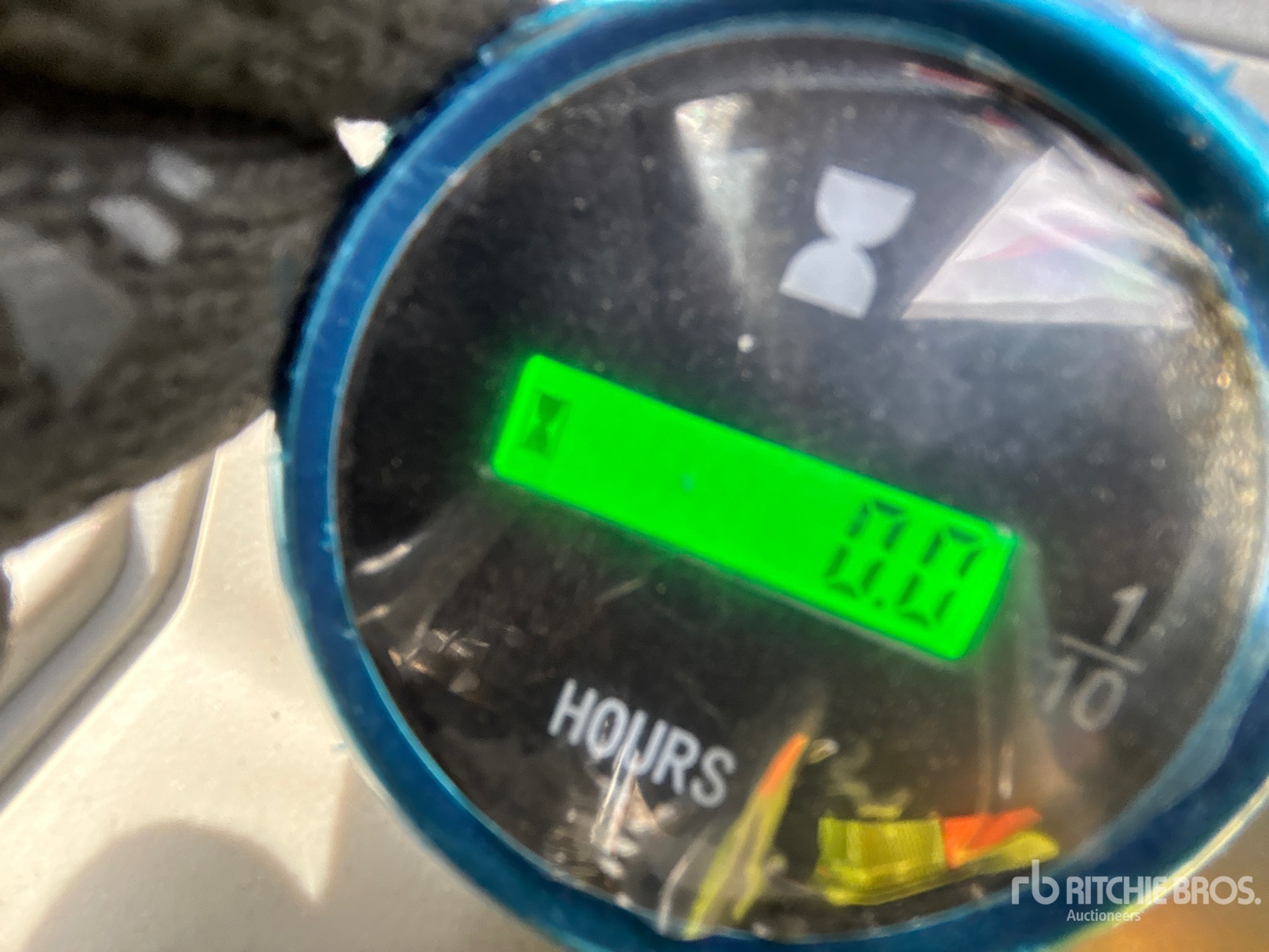 General Appearance with Hour Meter / Odometer