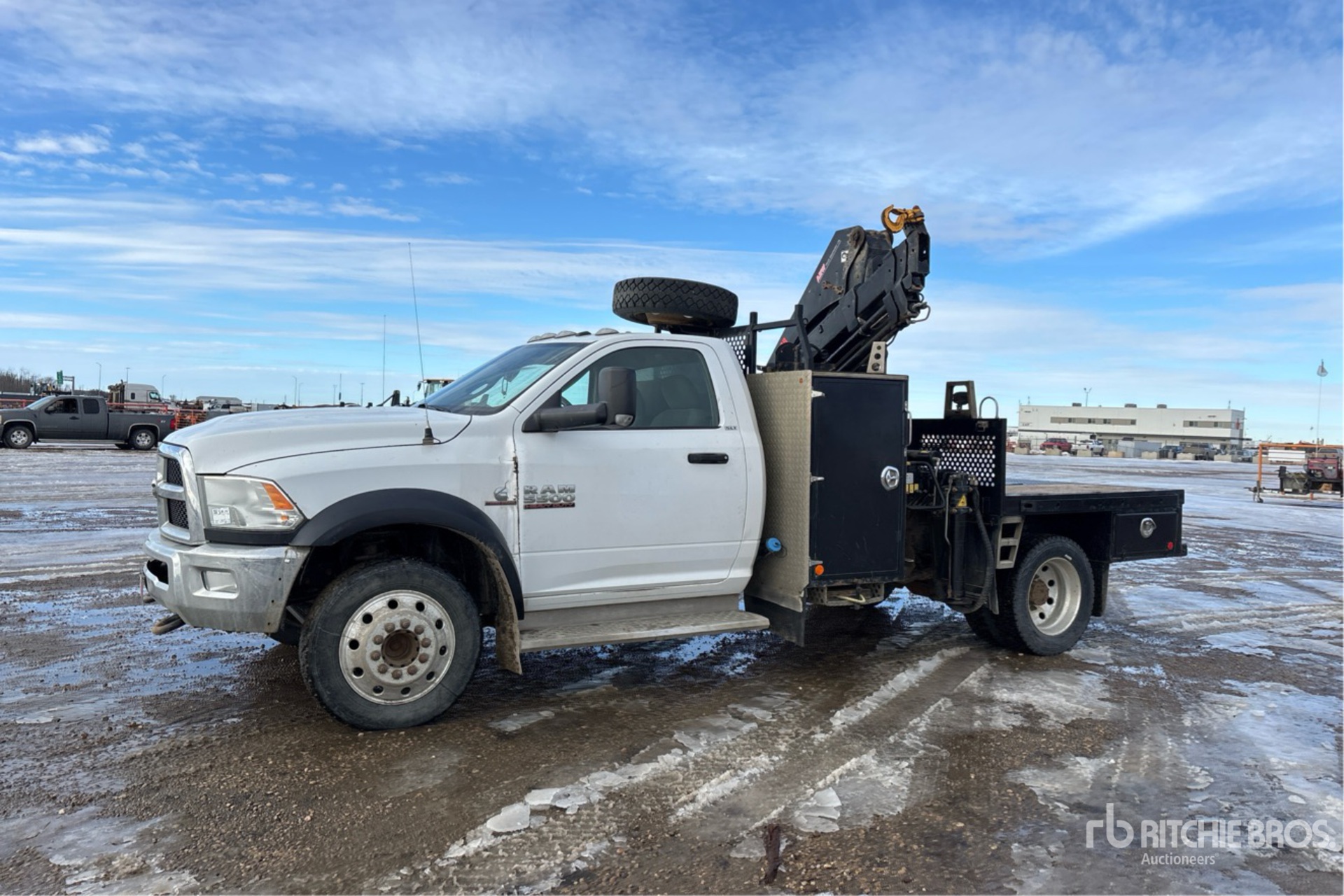 General Appearance with Bild, Ecke vorne links