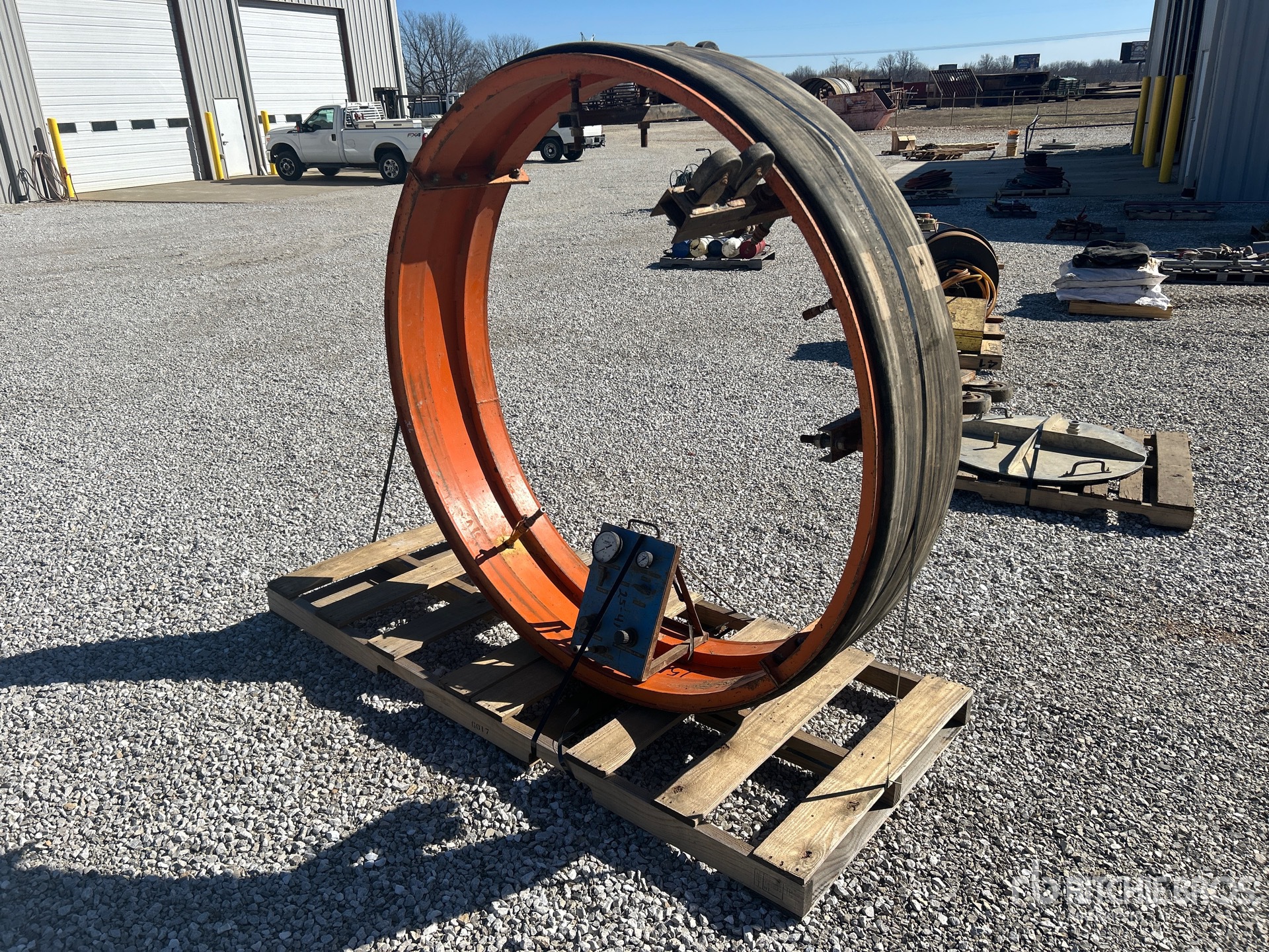 General Appearance with Picture, Left Front Corner