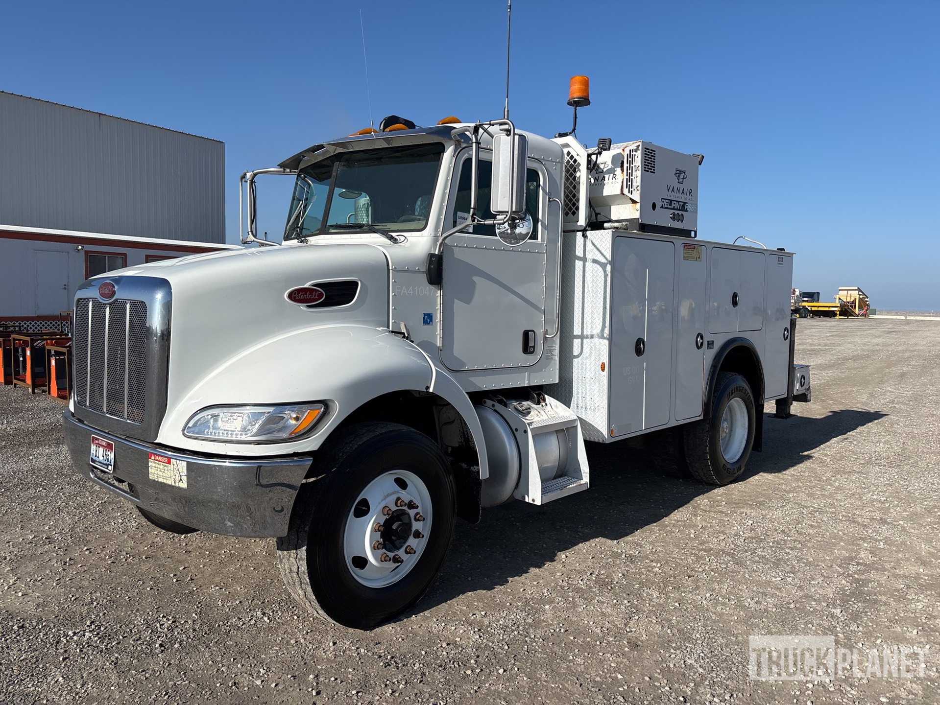 General Appearance with Featured Photo