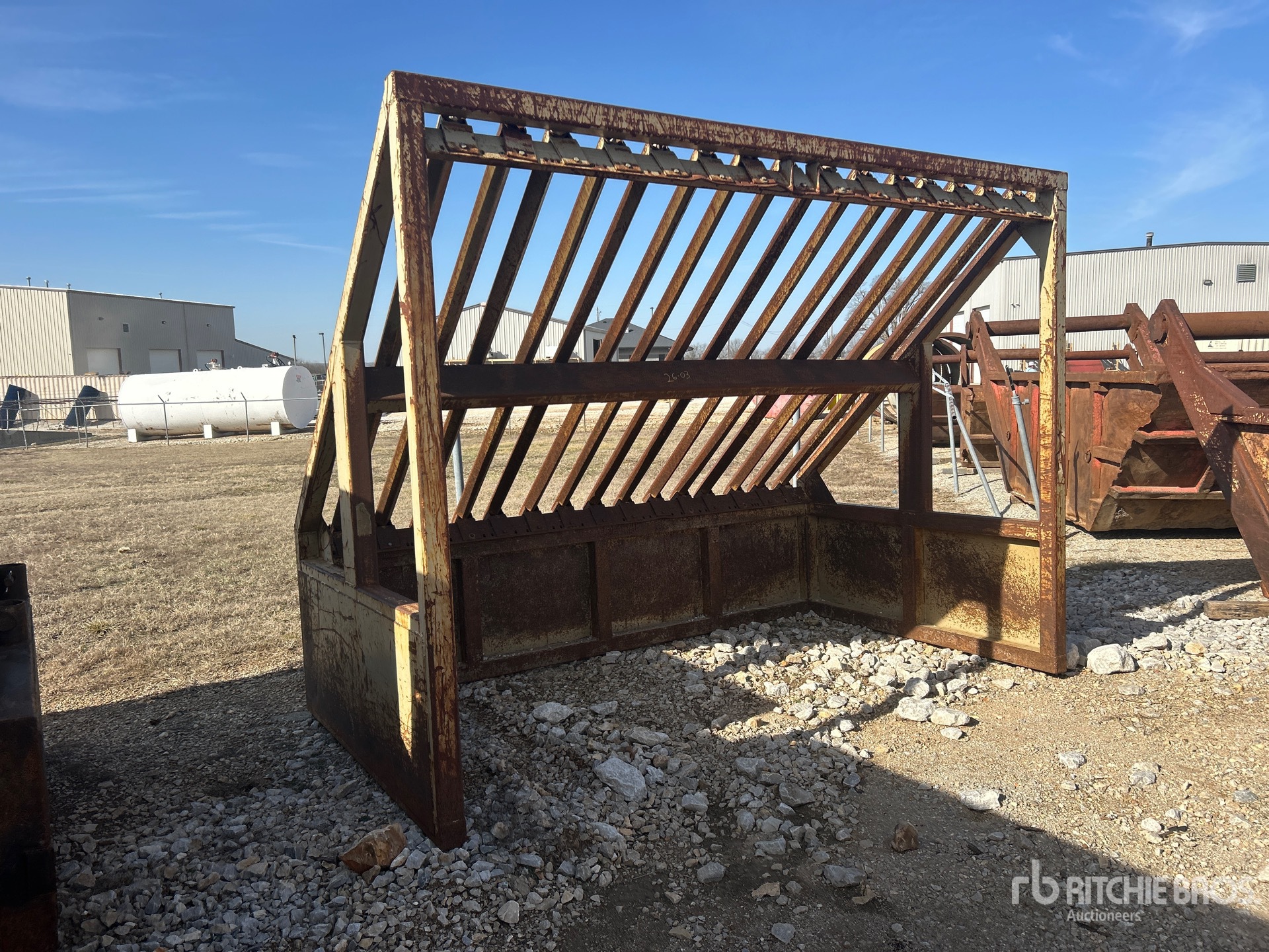 General Appearance with Bild, Ecke hinten links