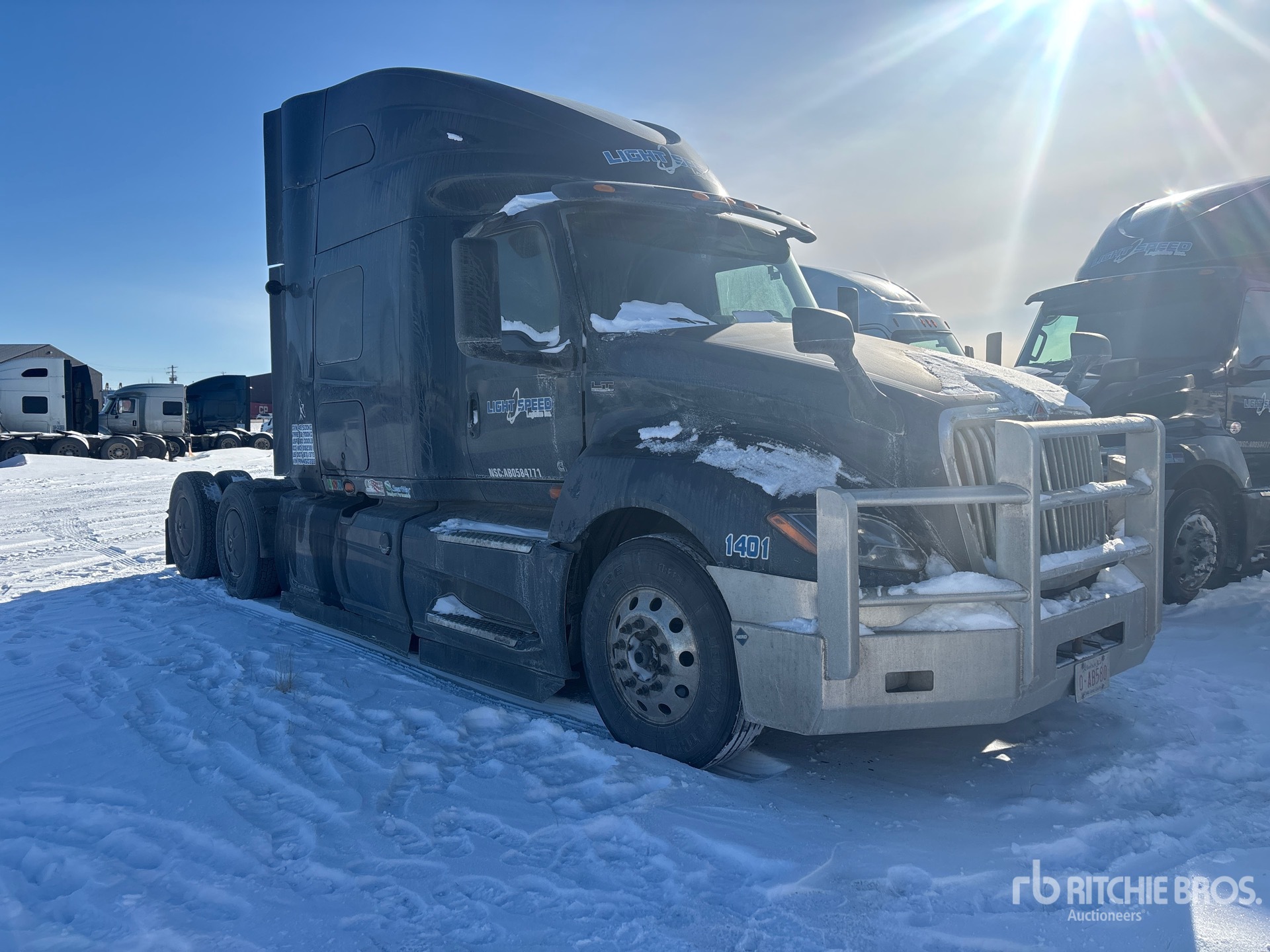 General Appearance with Picture, Right Front Corner