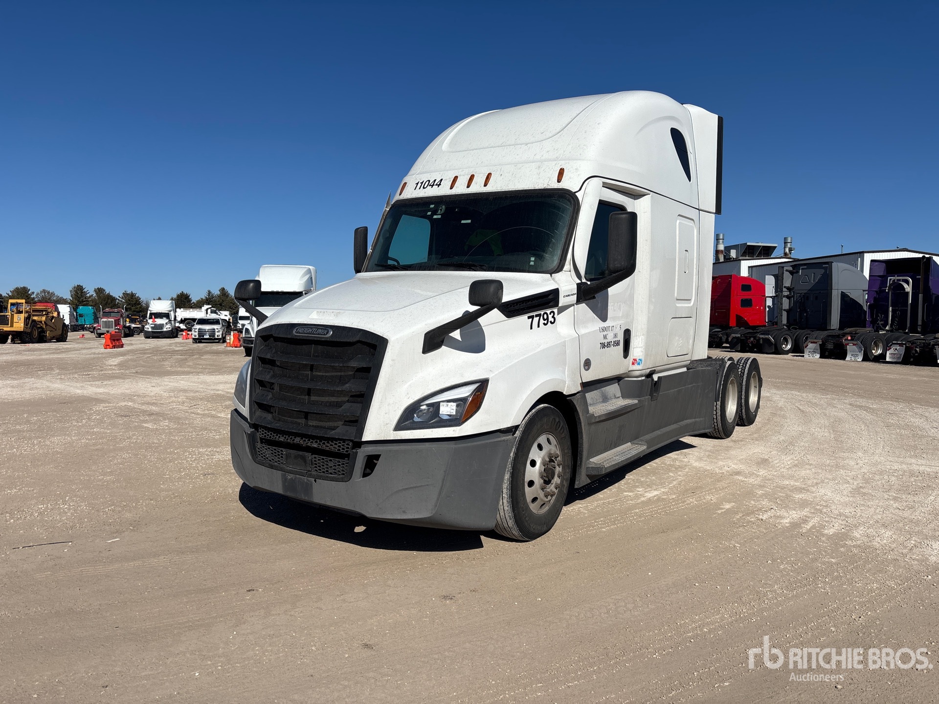 General Appearance with Picture, Left Front Corner