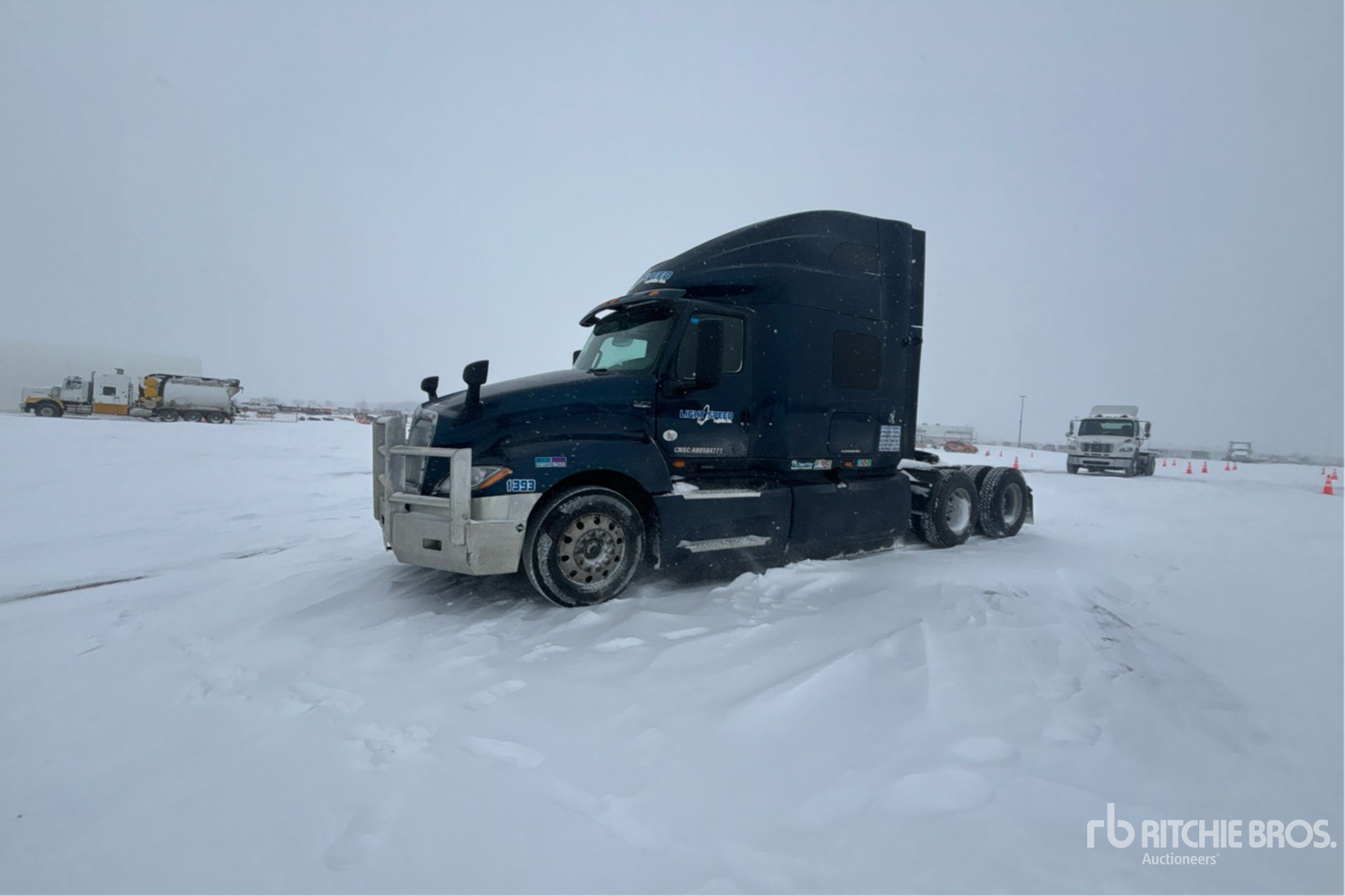 General Appearance with Picture, Left Front Corner