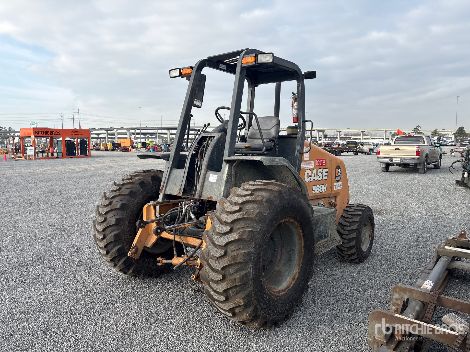 General Appearance with Picture, Left Front Corner