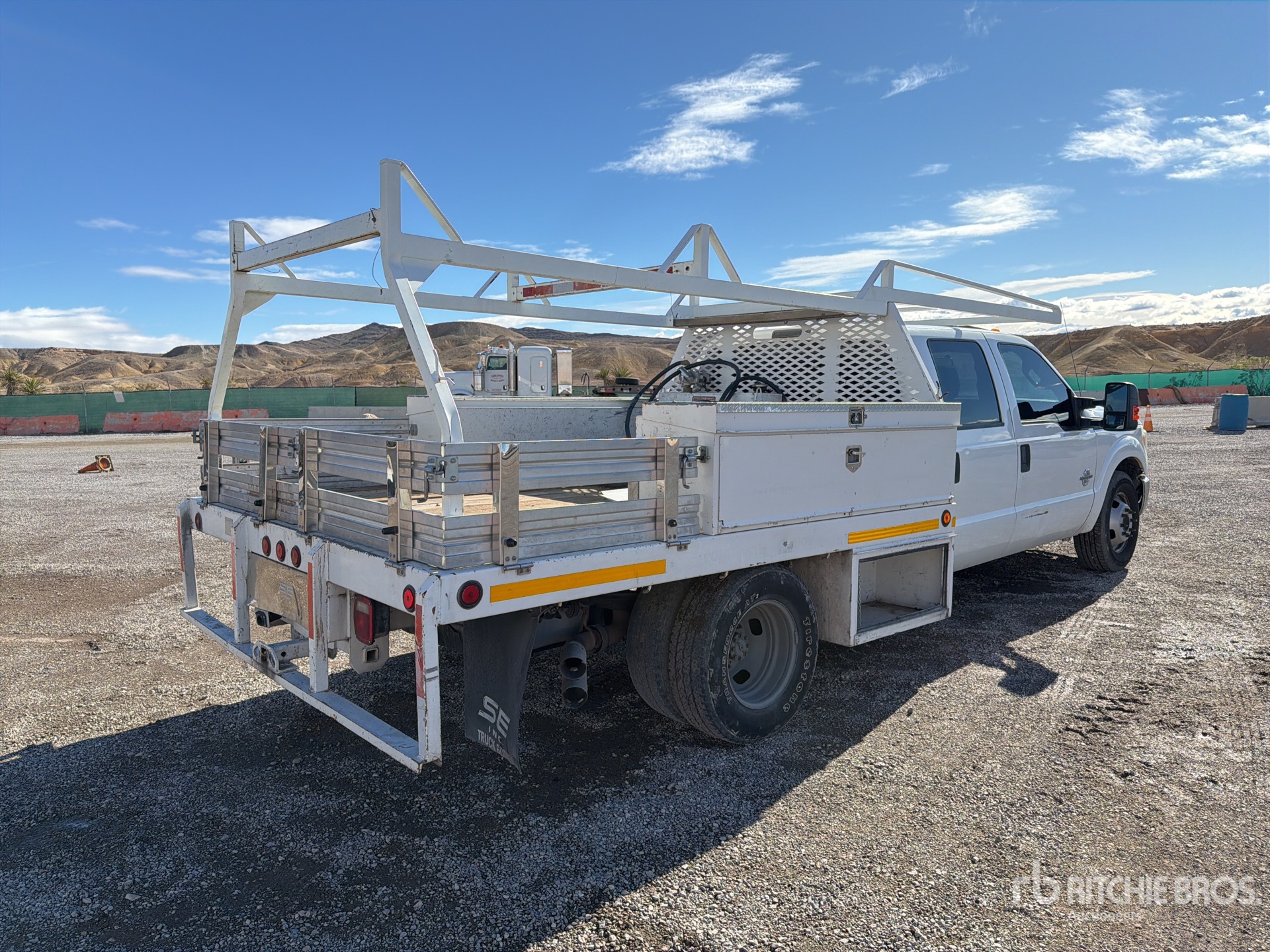 General Appearance with Image, coin arrière droit