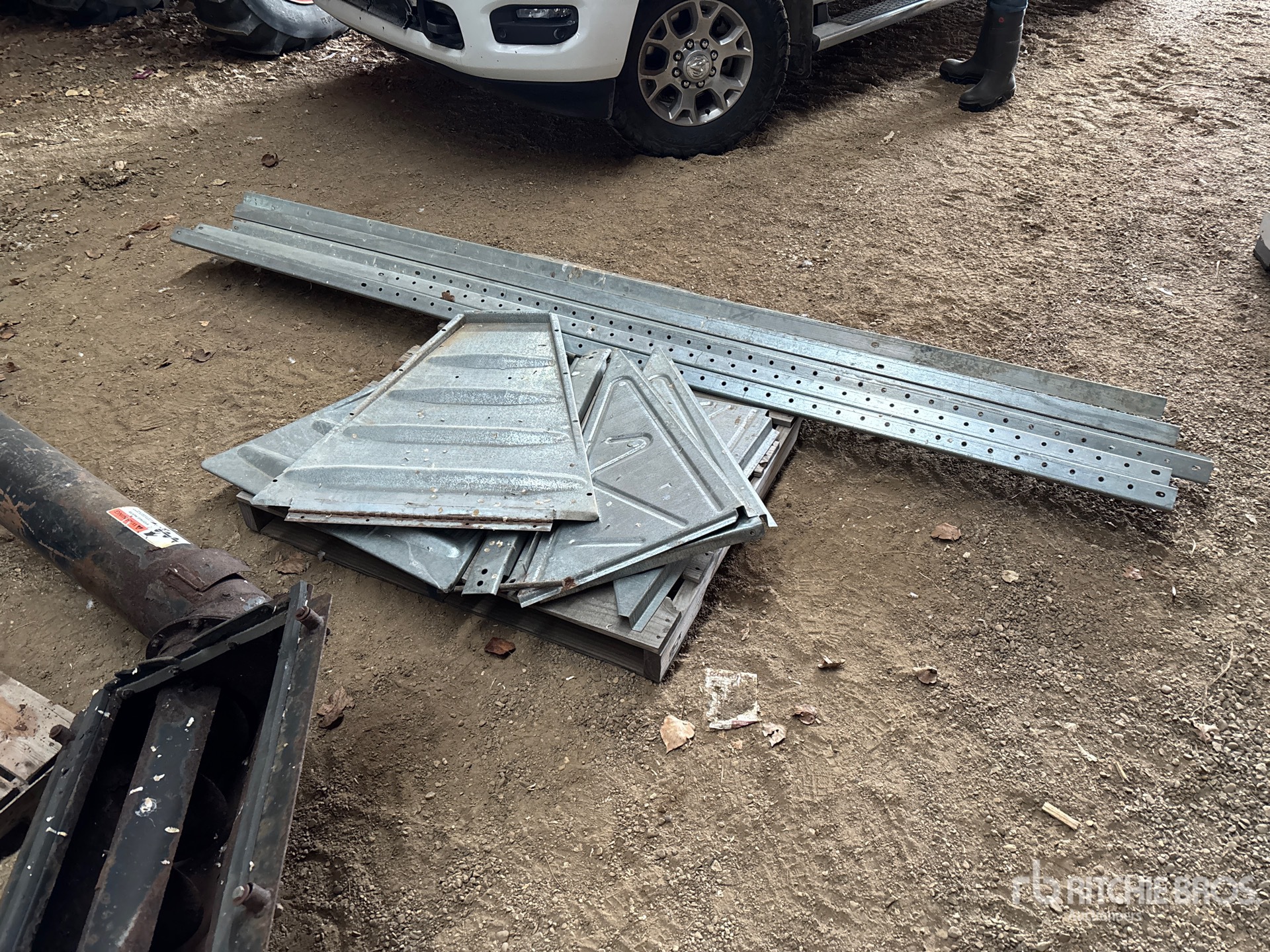 General Appearance with Featured Photo