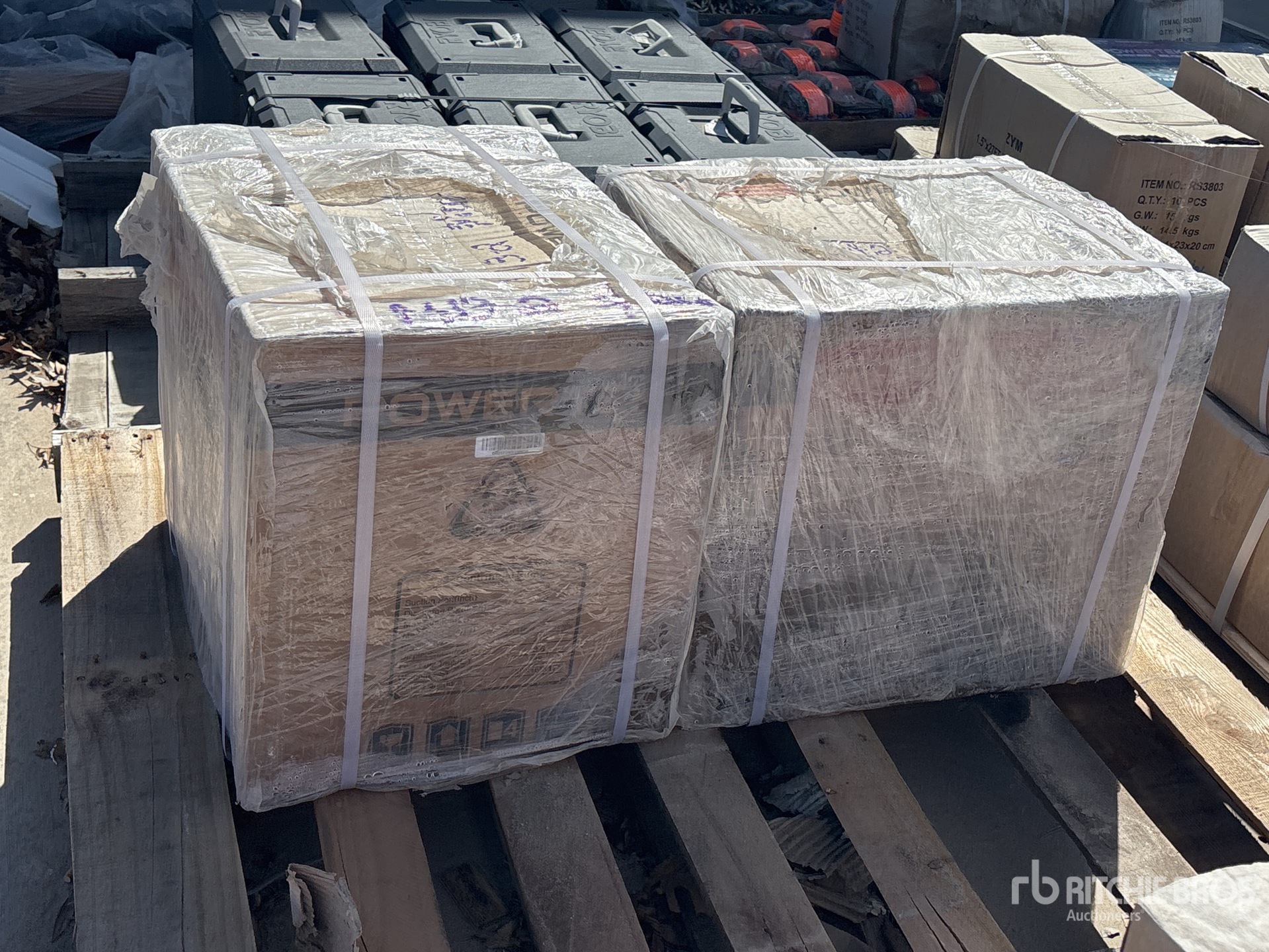 General Appearance with Picture, Right Front Corner