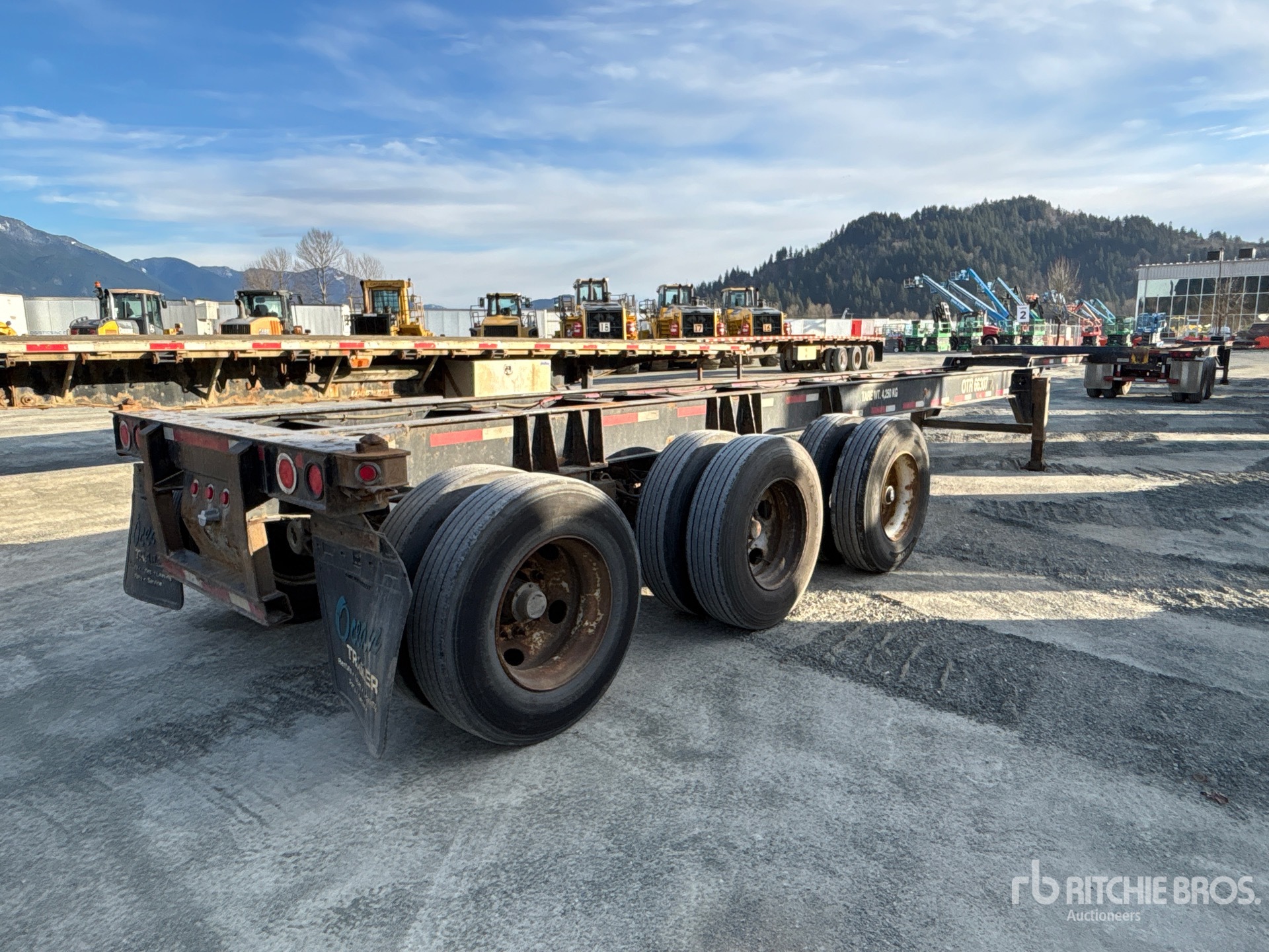 General Appearance with Picture, Right Rear Corner