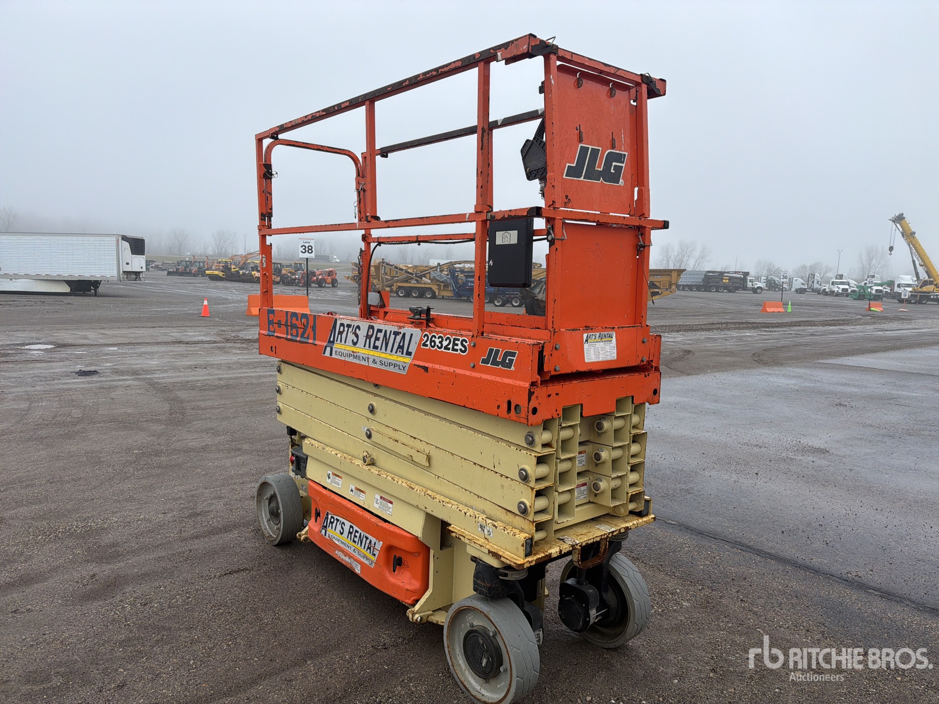 General Appearance with Bild, Ecke vorne rechts