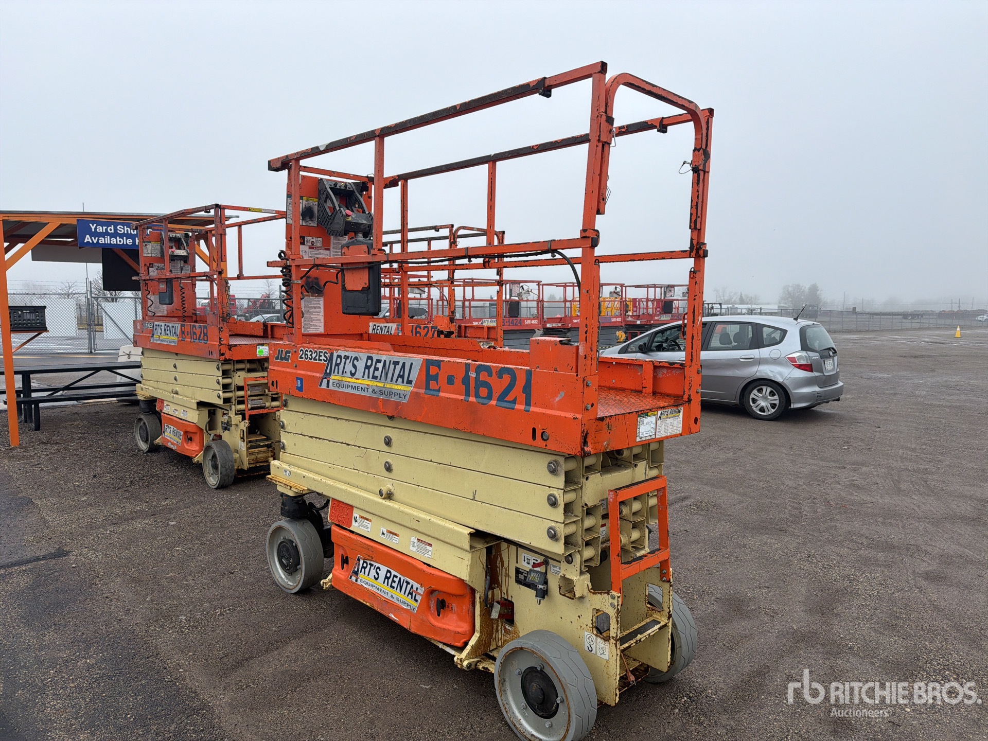 General Appearance with Bild, Ecke hinten links