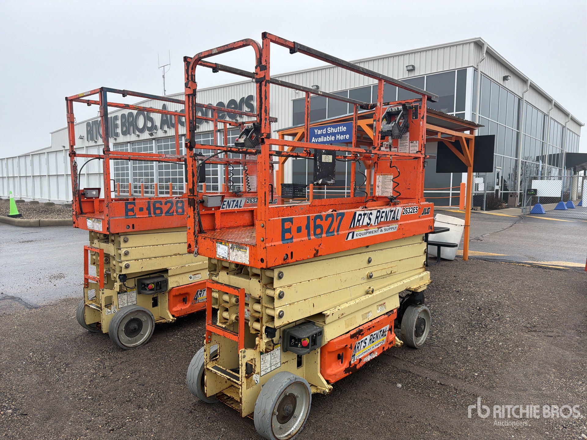 General Appearance with Bild, Ecke hinten rechts