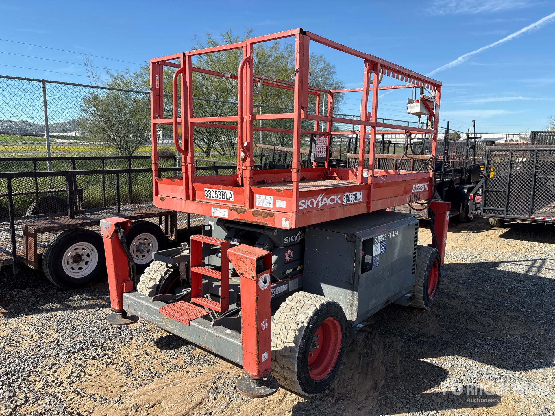 General Appearance with Picture, Right Rear Corner