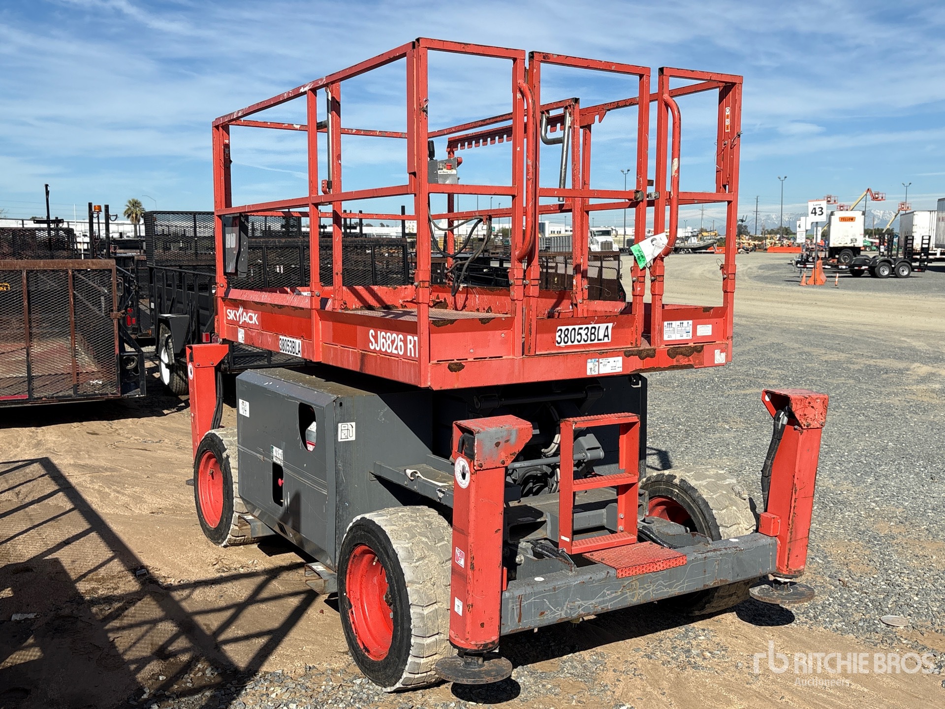 General Appearance with Picture, Left Rear Corner